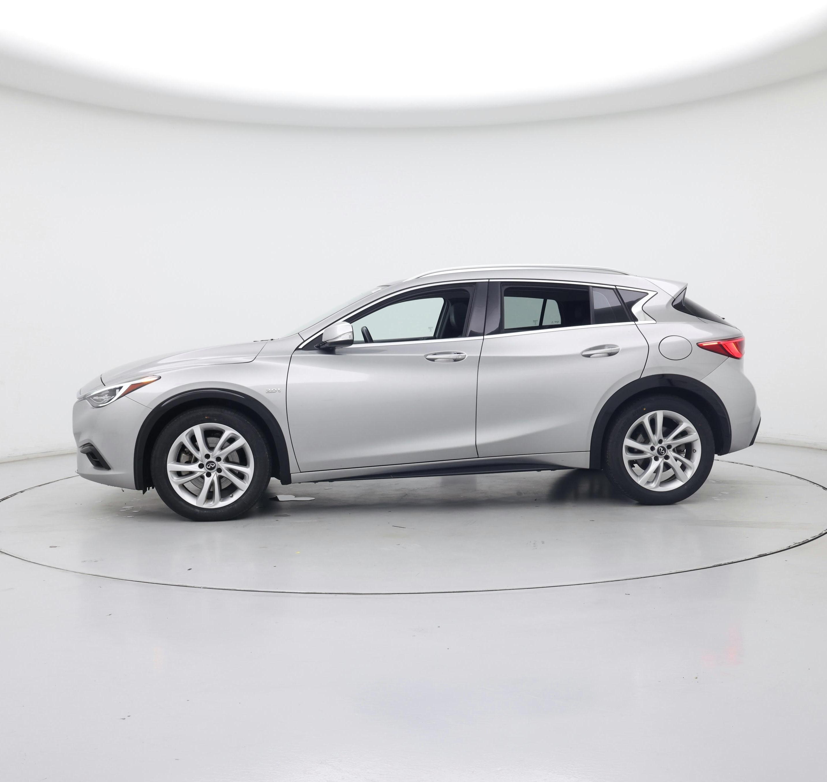 Thumbnail: 2019 INFINITI QX30 - 3