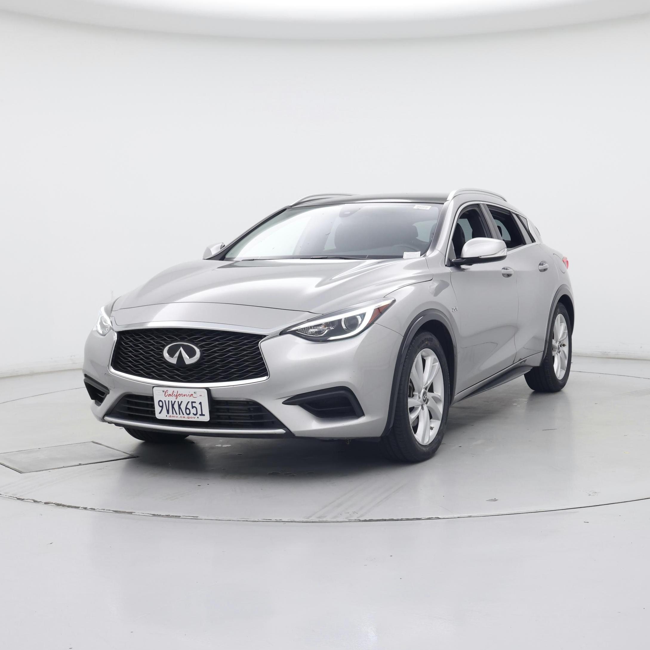 Thumbnail: 2019 INFINITI QX30 - 4
