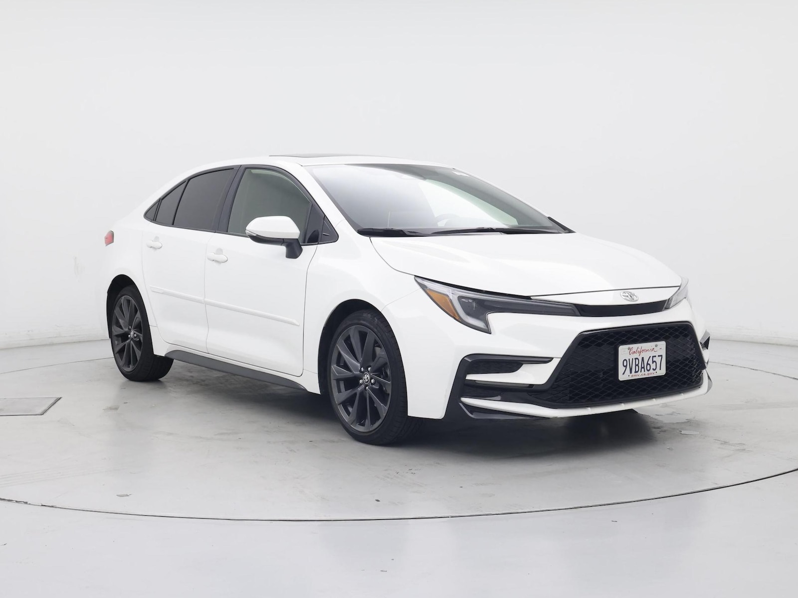 2025 Toyota Corolla SE - Photo 2