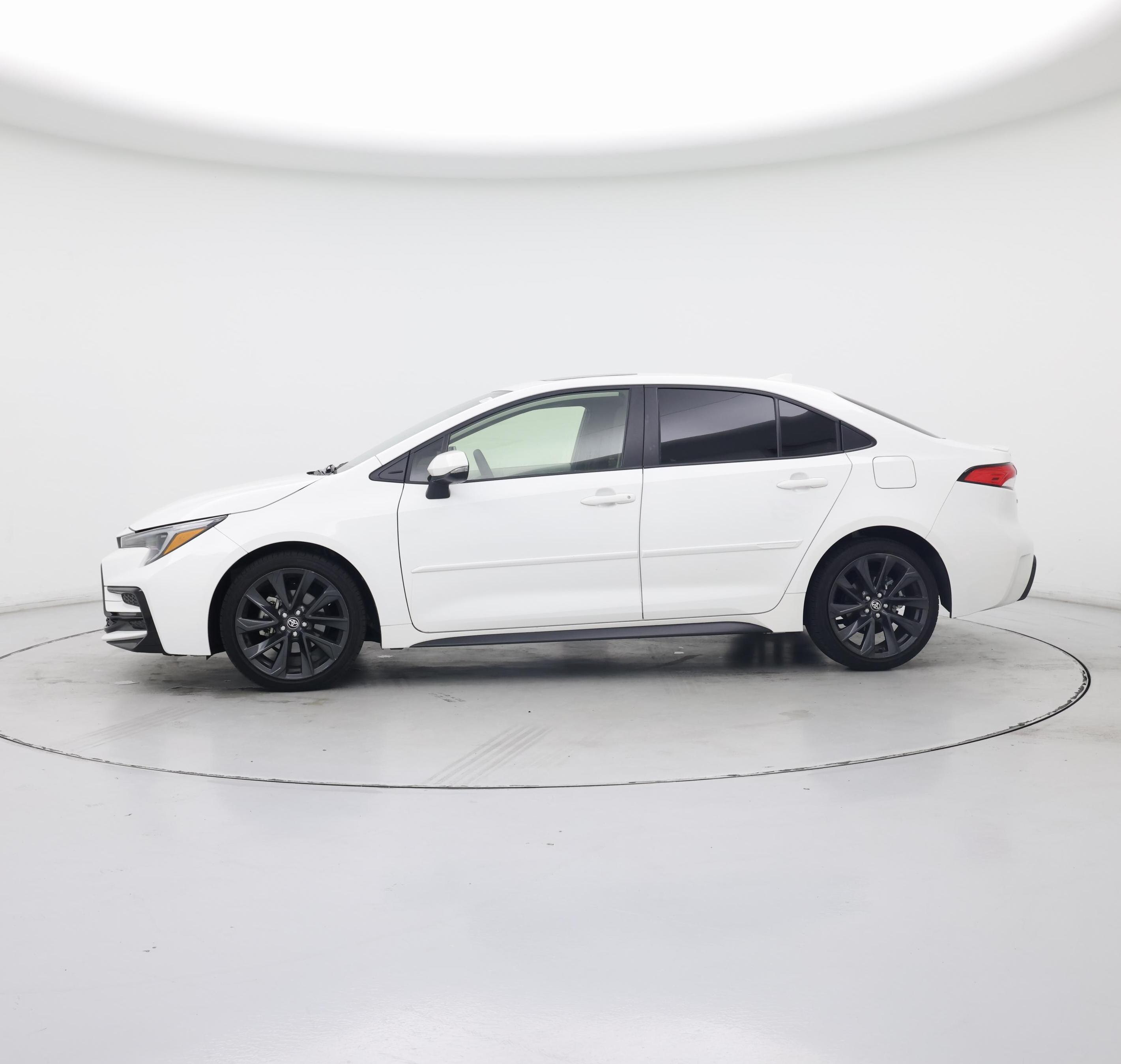 Thumbnail: 2025 Toyota Corolla - 3