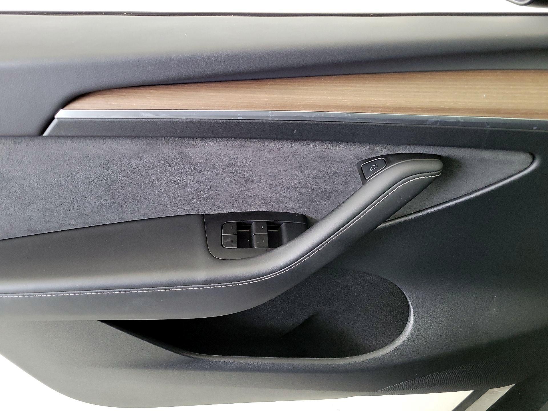 Thumbnail: 2024 Tesla Model Y - 12