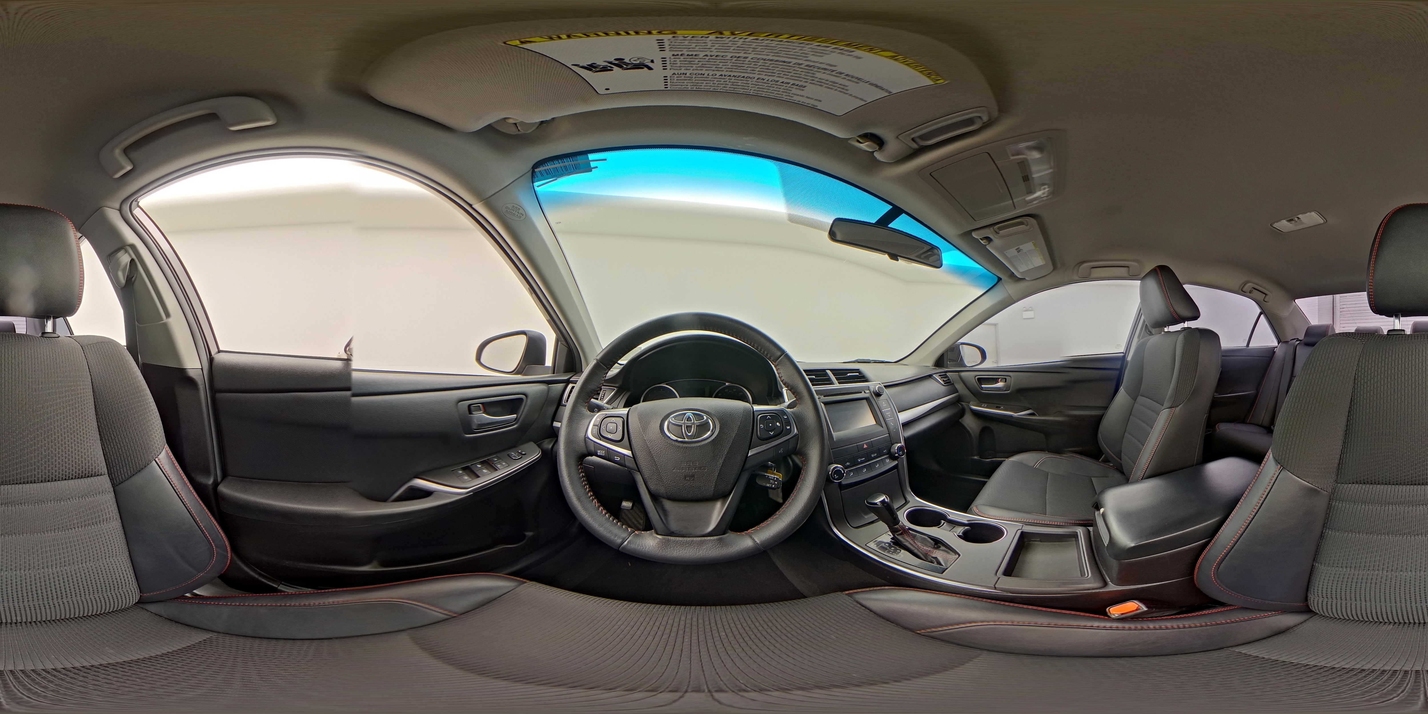 2017 Toyota Camry SE - Photo 26