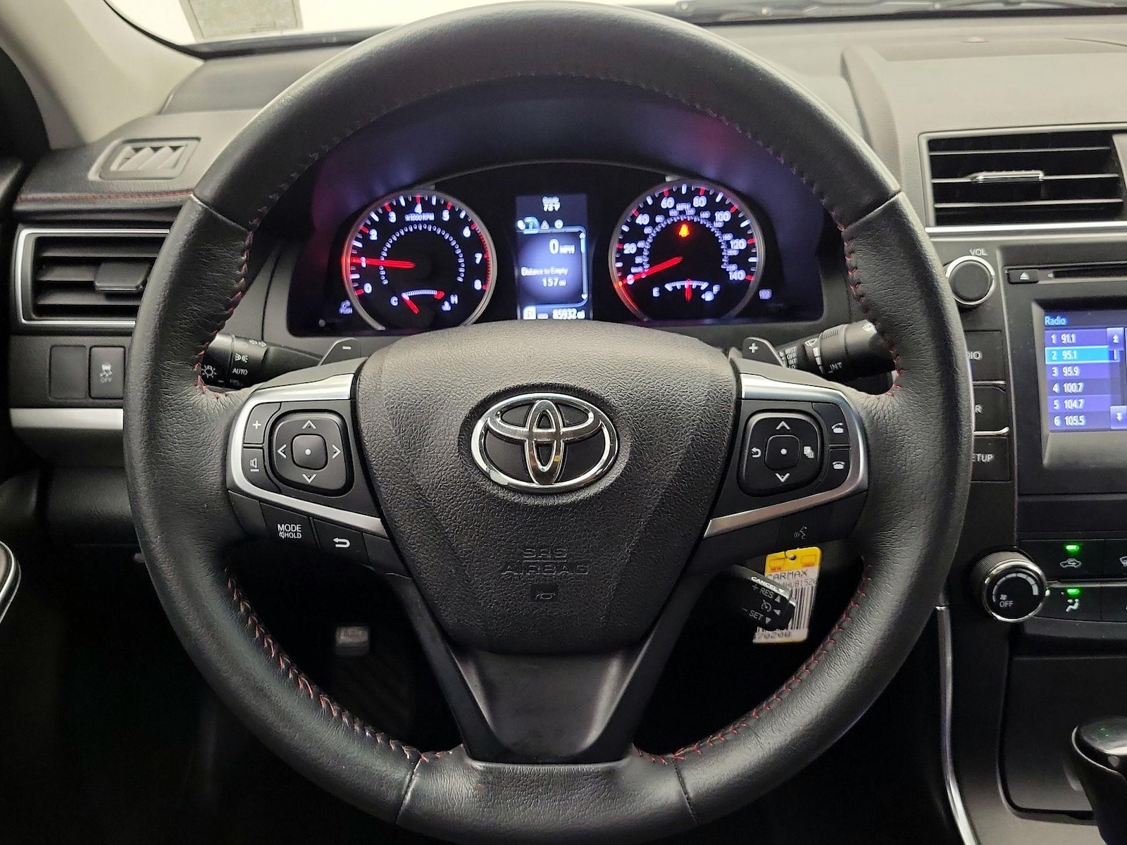 2017 Toyota Camry SE - Photo 11