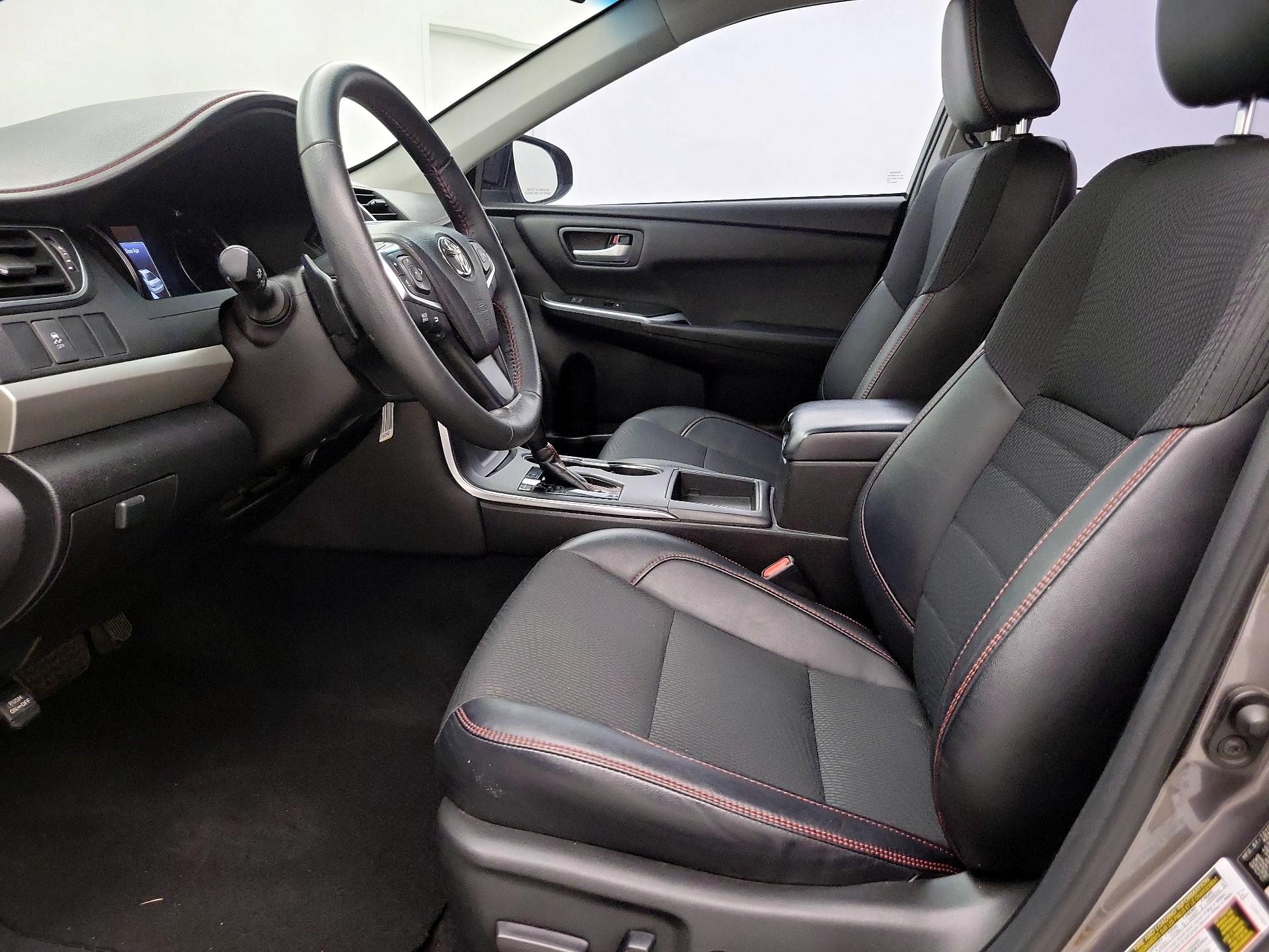 Thumbnail: 2017 Toyota Camry - 11
