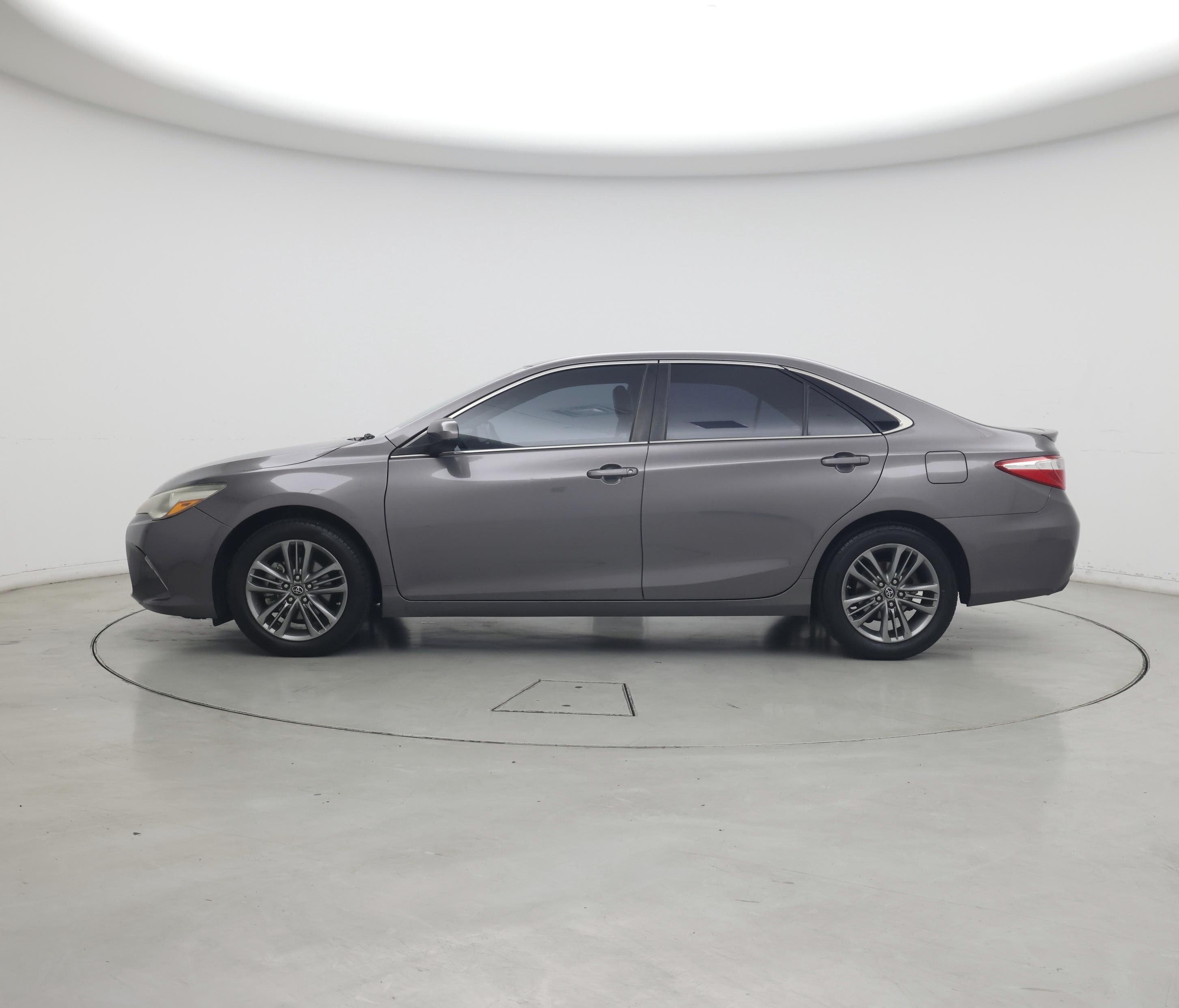 Thumbnail: 2017 Toyota Camry - 3