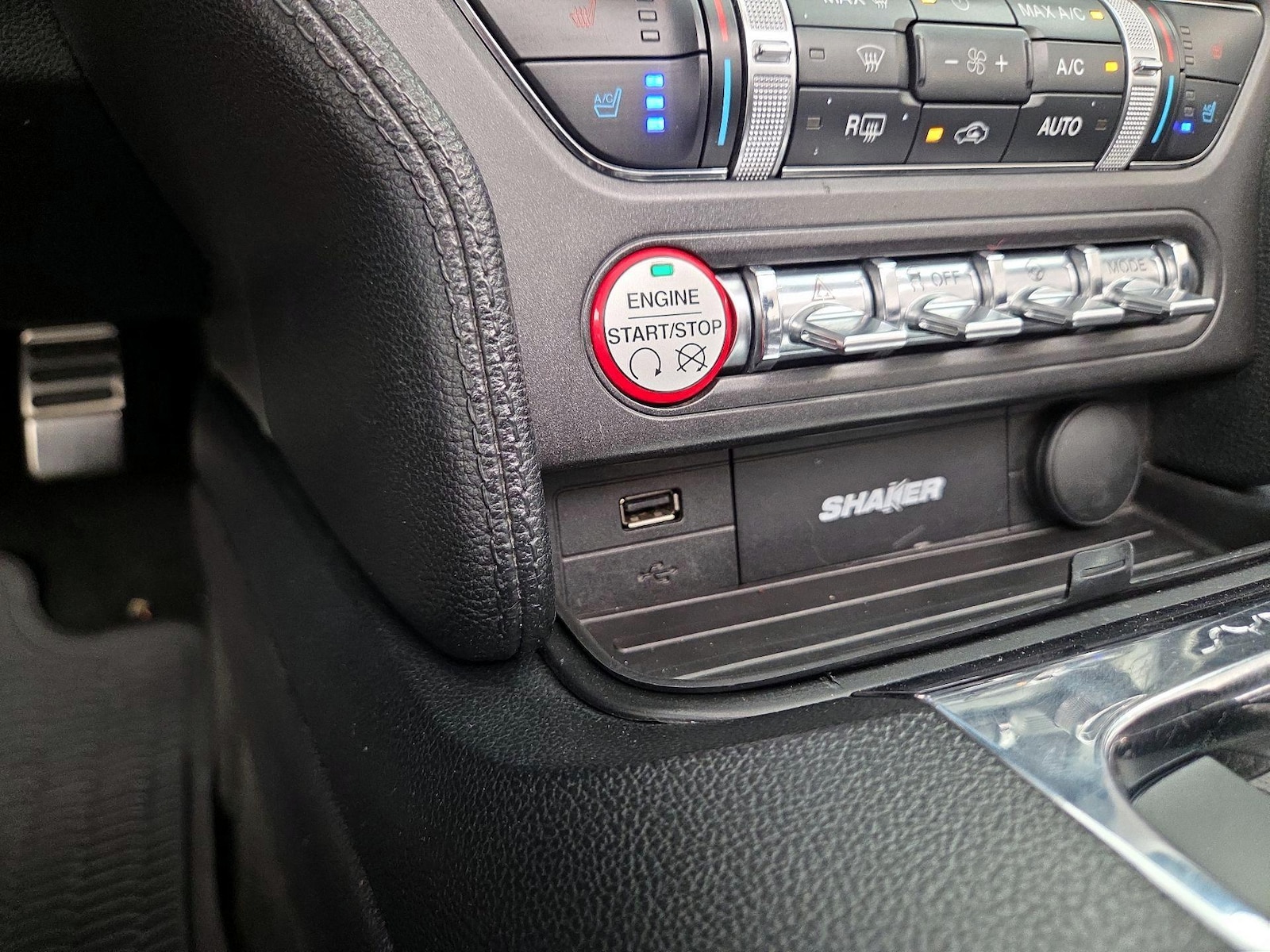 2017 Ford Mustang EcoBoost Premium - Photo 19