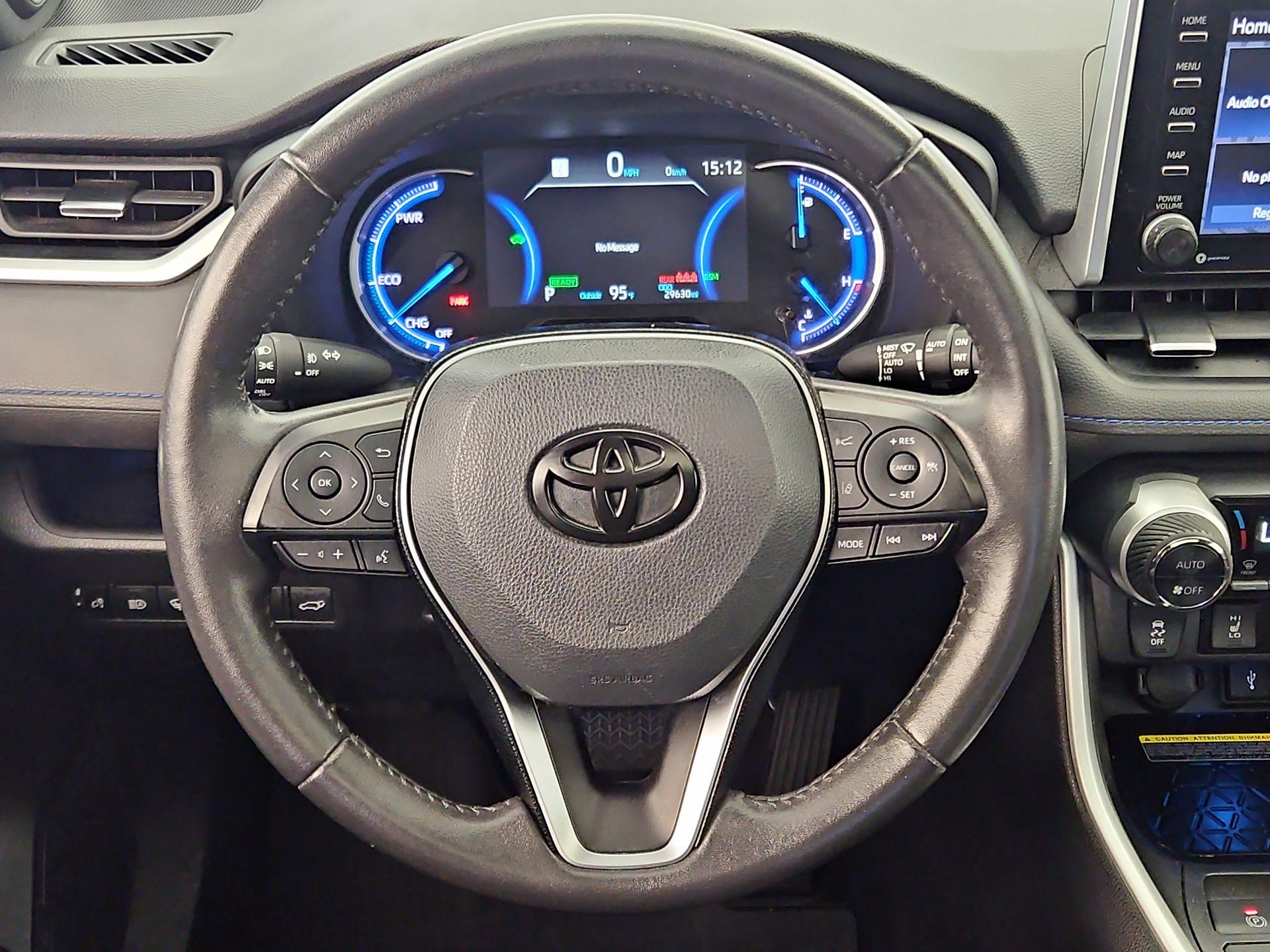 Thumbnail: 2021 Toyota RAV4 - 10
