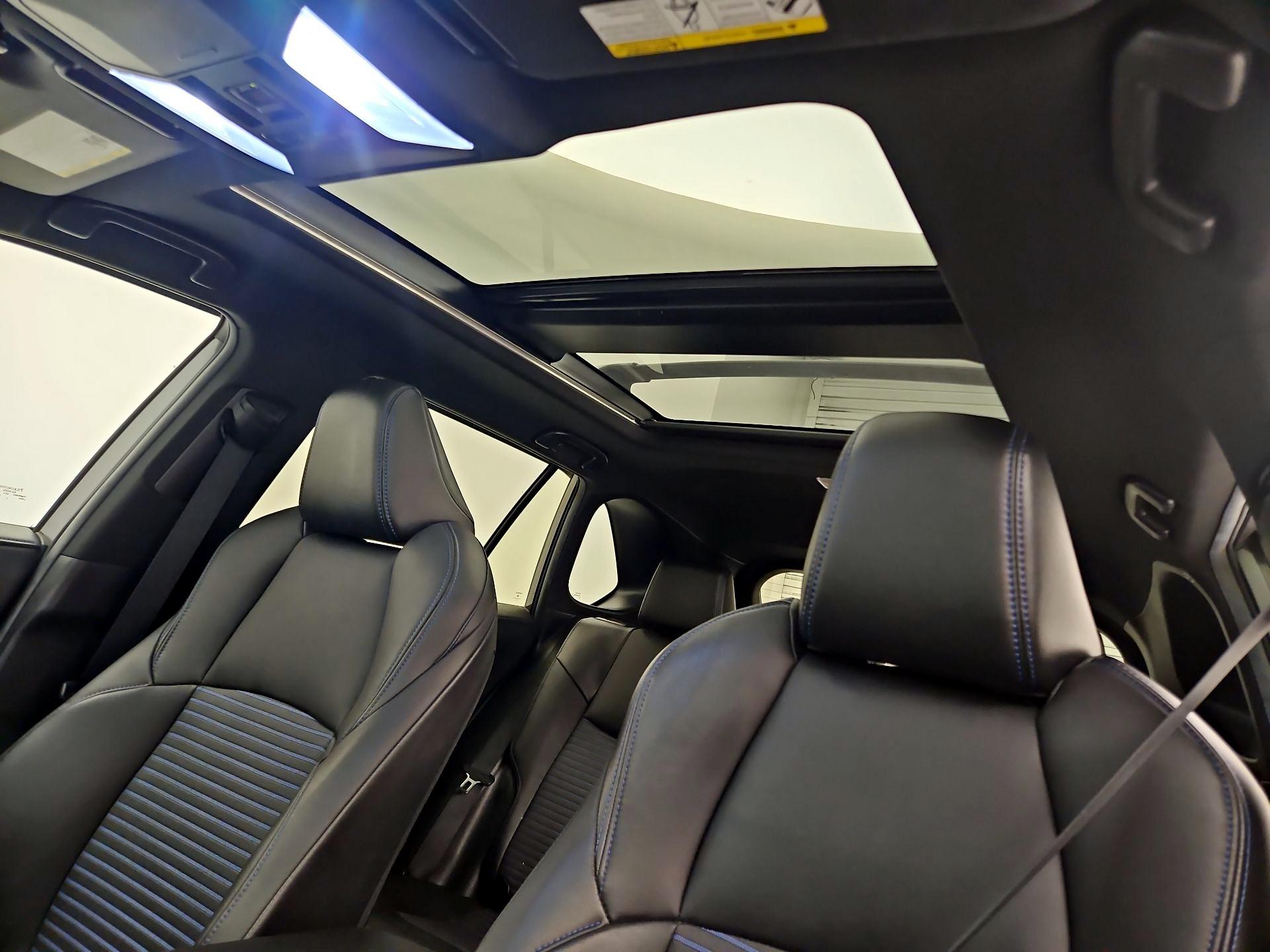 Thumbnail: 2021 Toyota RAV4 - 20