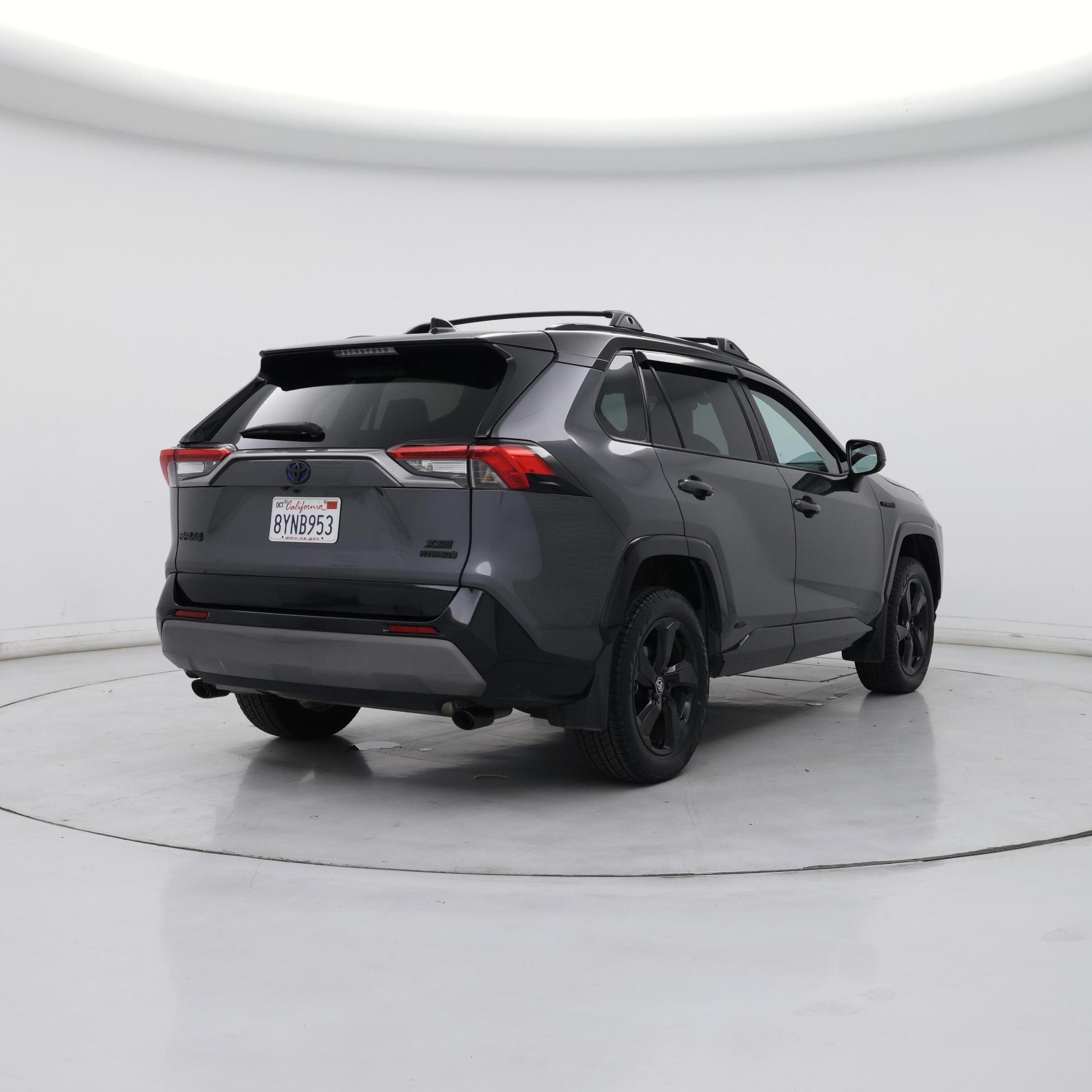 Thumbnail: 2021 Toyota RAV4 - 8
