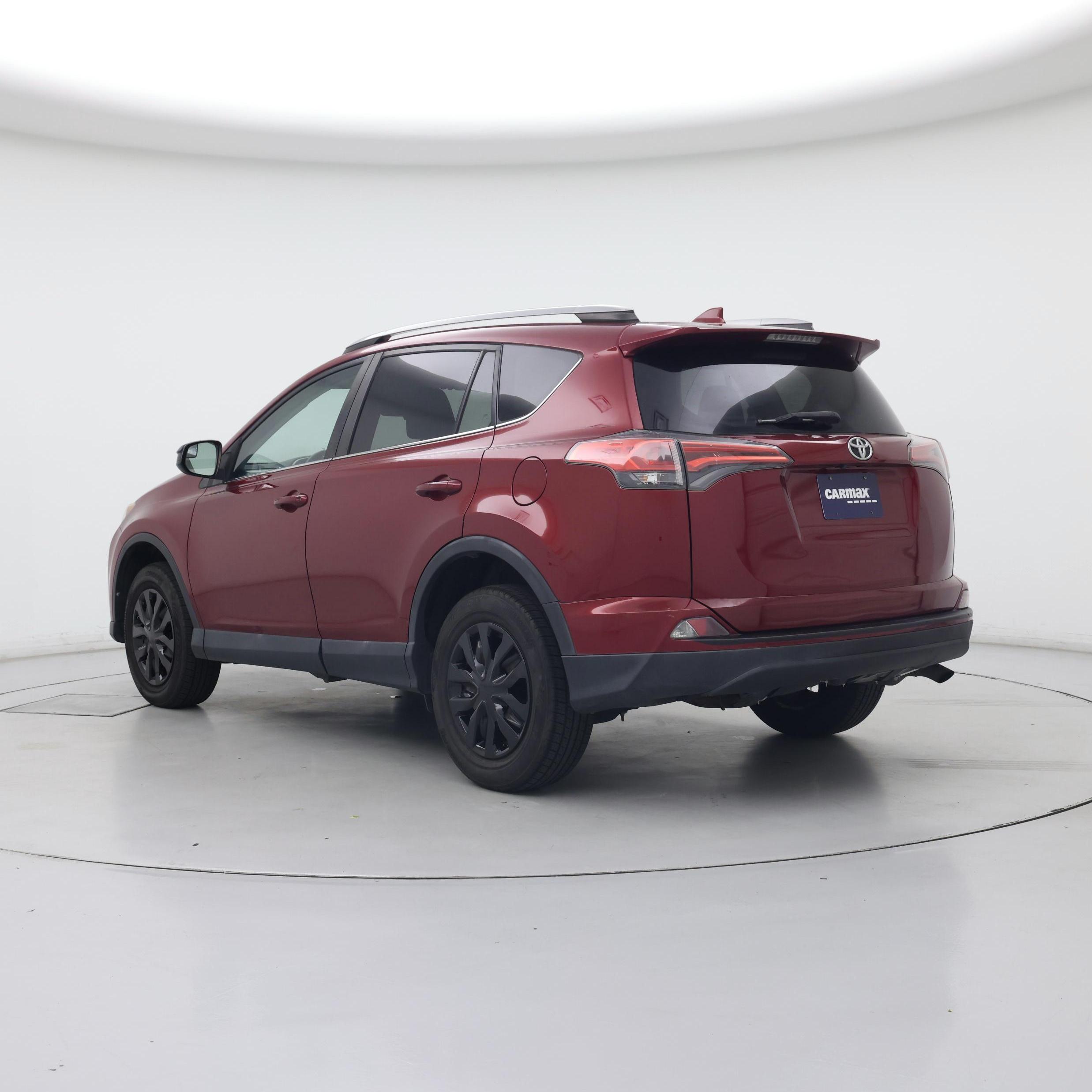 Thumbnail: 2018 Toyota RAV4 - 2