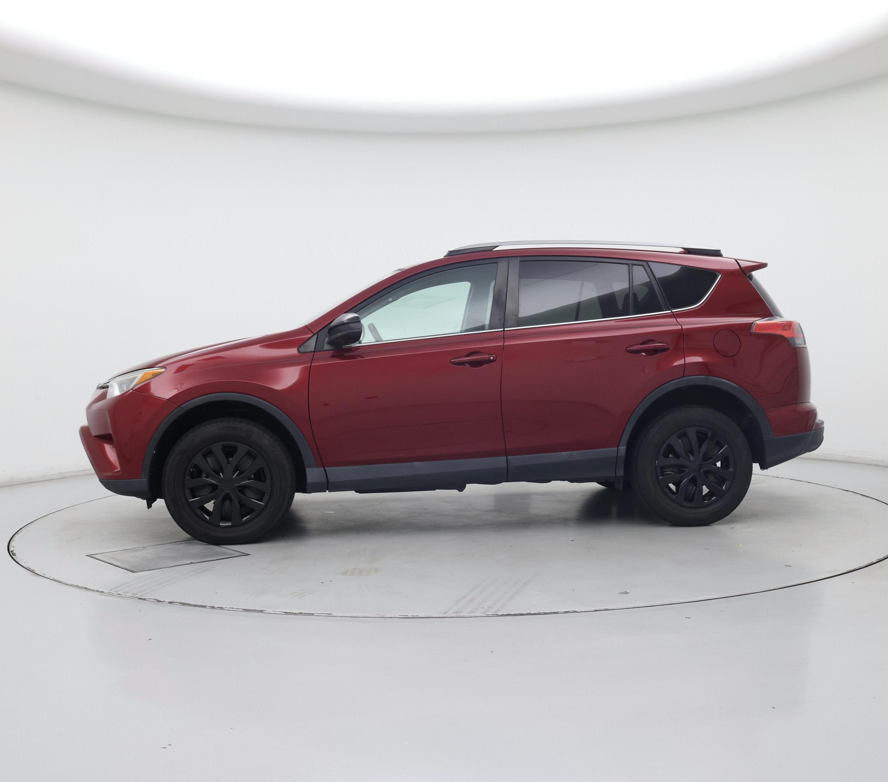 Thumbnail: 2018 Toyota RAV4 - 3