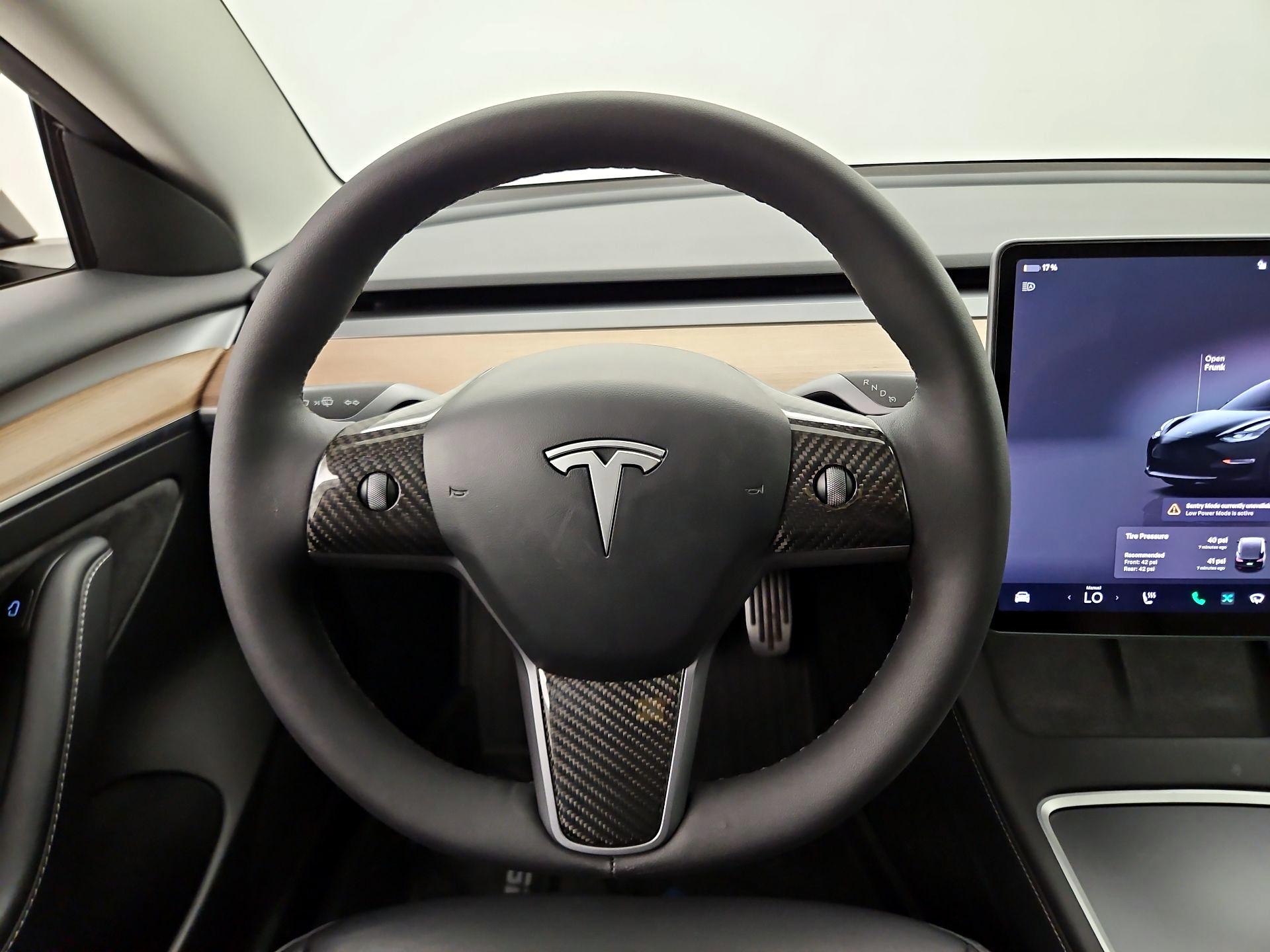 Thumbnail: 2023 Tesla Model 3 - 10