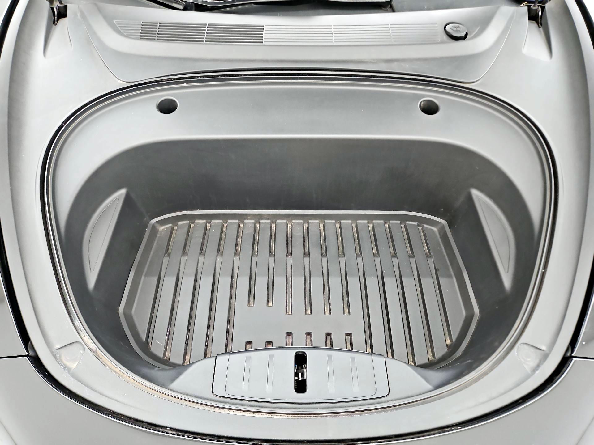 Thumbnail: 2023 Tesla Model 3 - 18