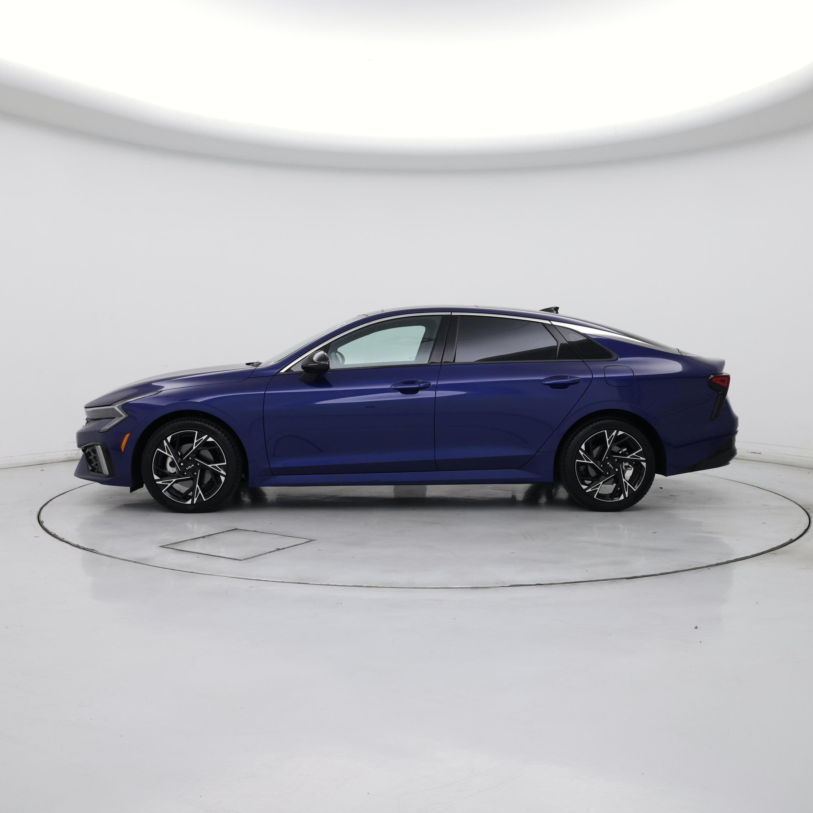 Thumbnail: 2025 Kia K5 - 3