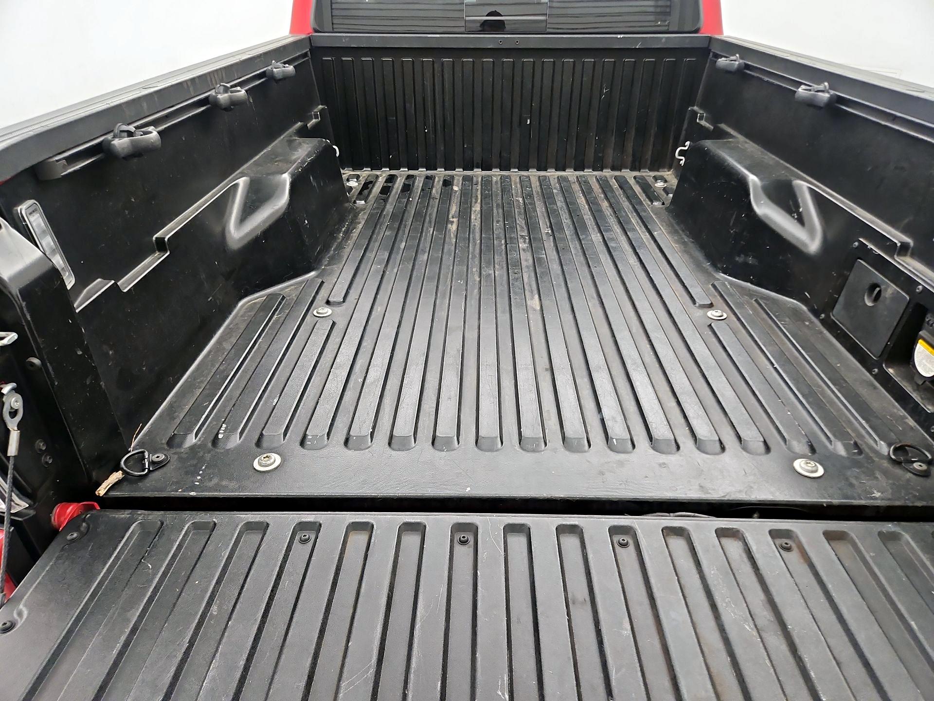 Thumbnail: 2022 Toyota Tacoma - 20