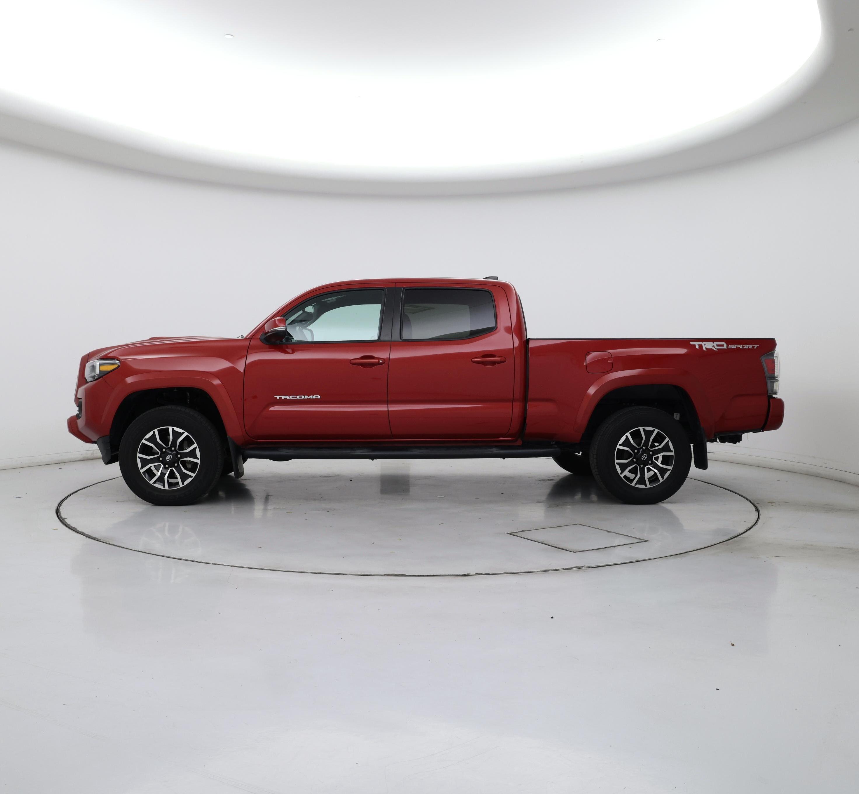 Thumbnail: 2022 Toyota Tacoma - 3