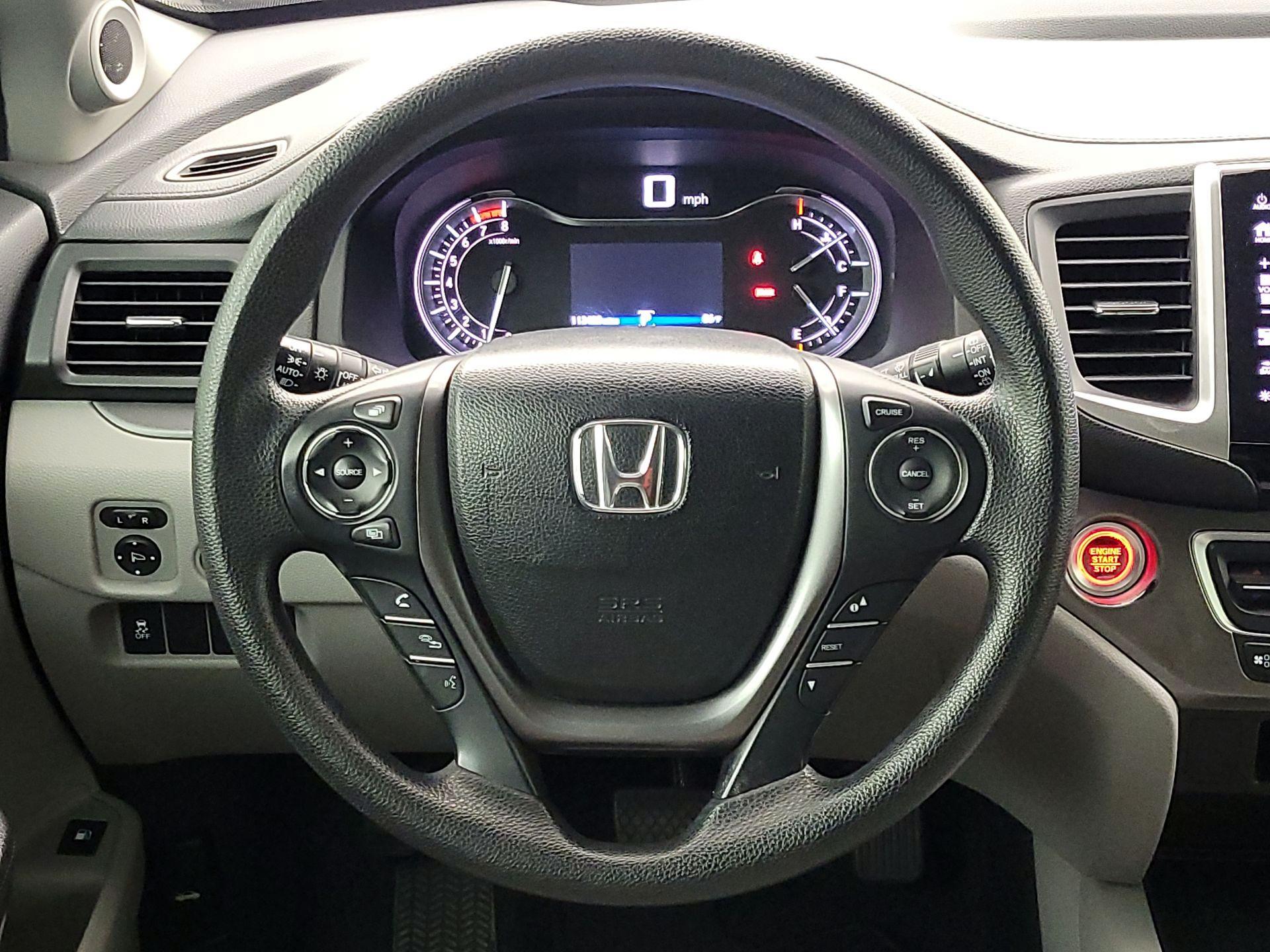 Thumbnail: 2018 Honda Pilot - 10