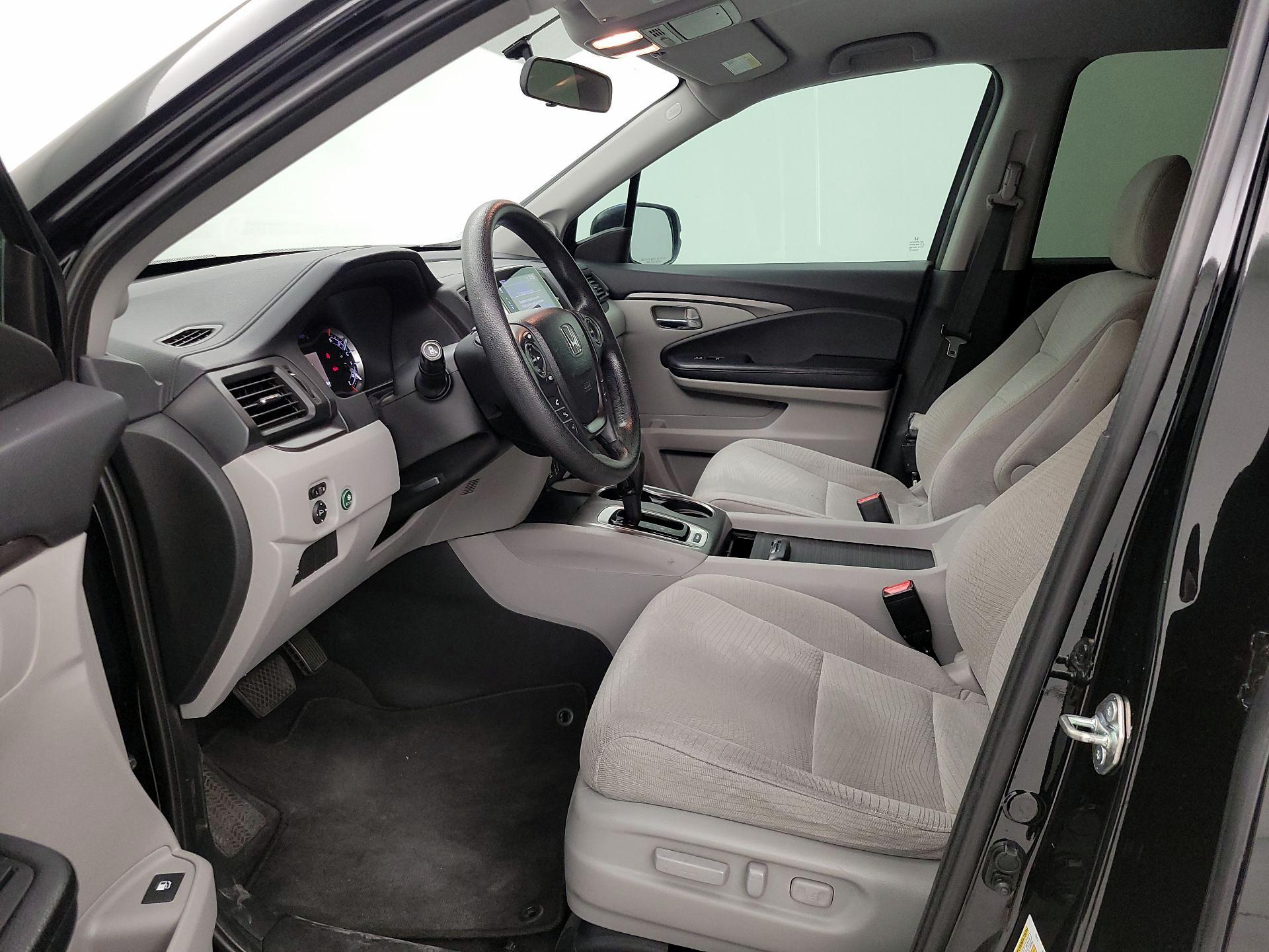 Thumbnail: 2018 Honda Pilot - 11