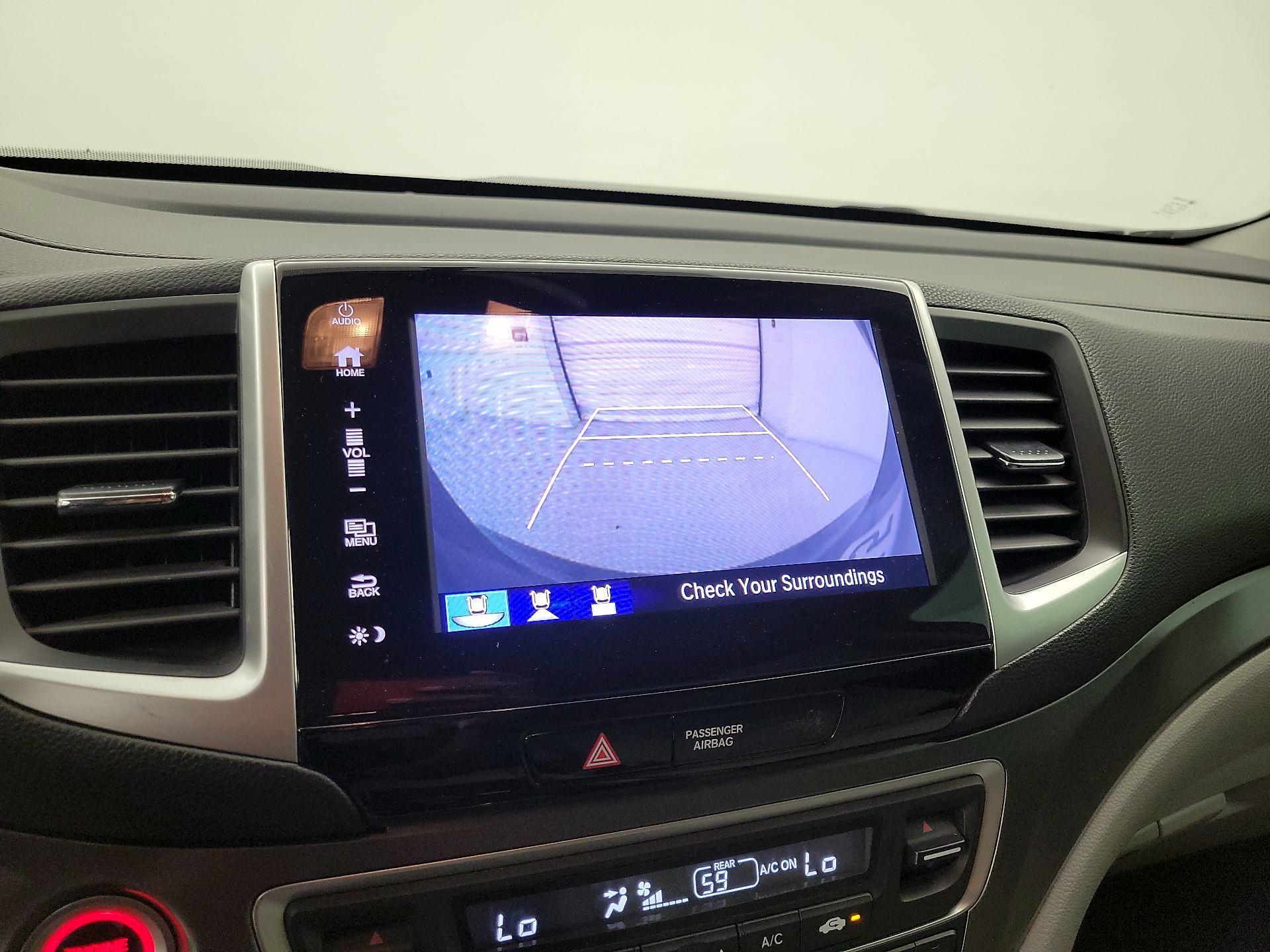 Thumbnail: 2018 Honda Pilot - 14