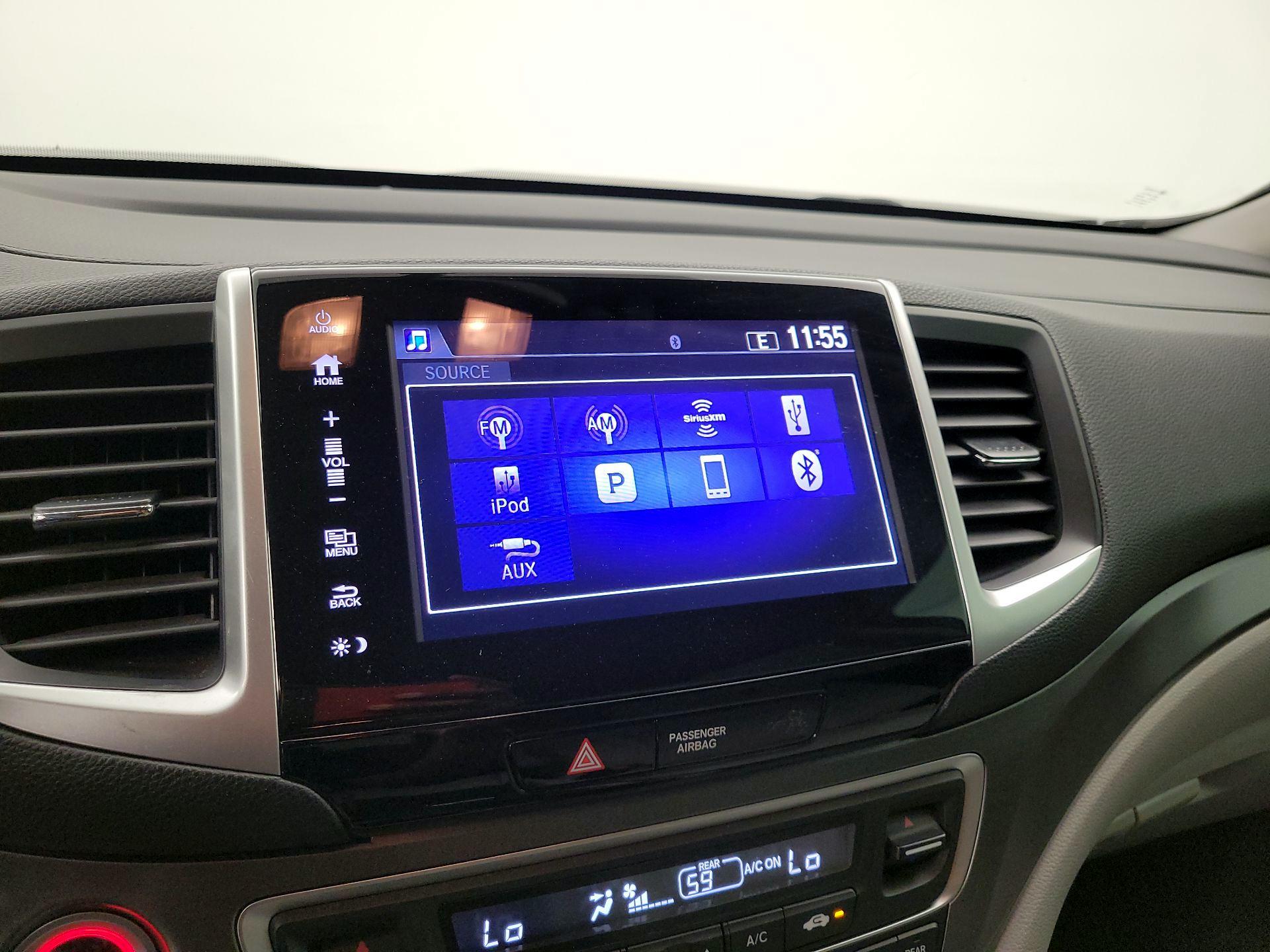 Thumbnail: 2018 Honda Pilot - 15