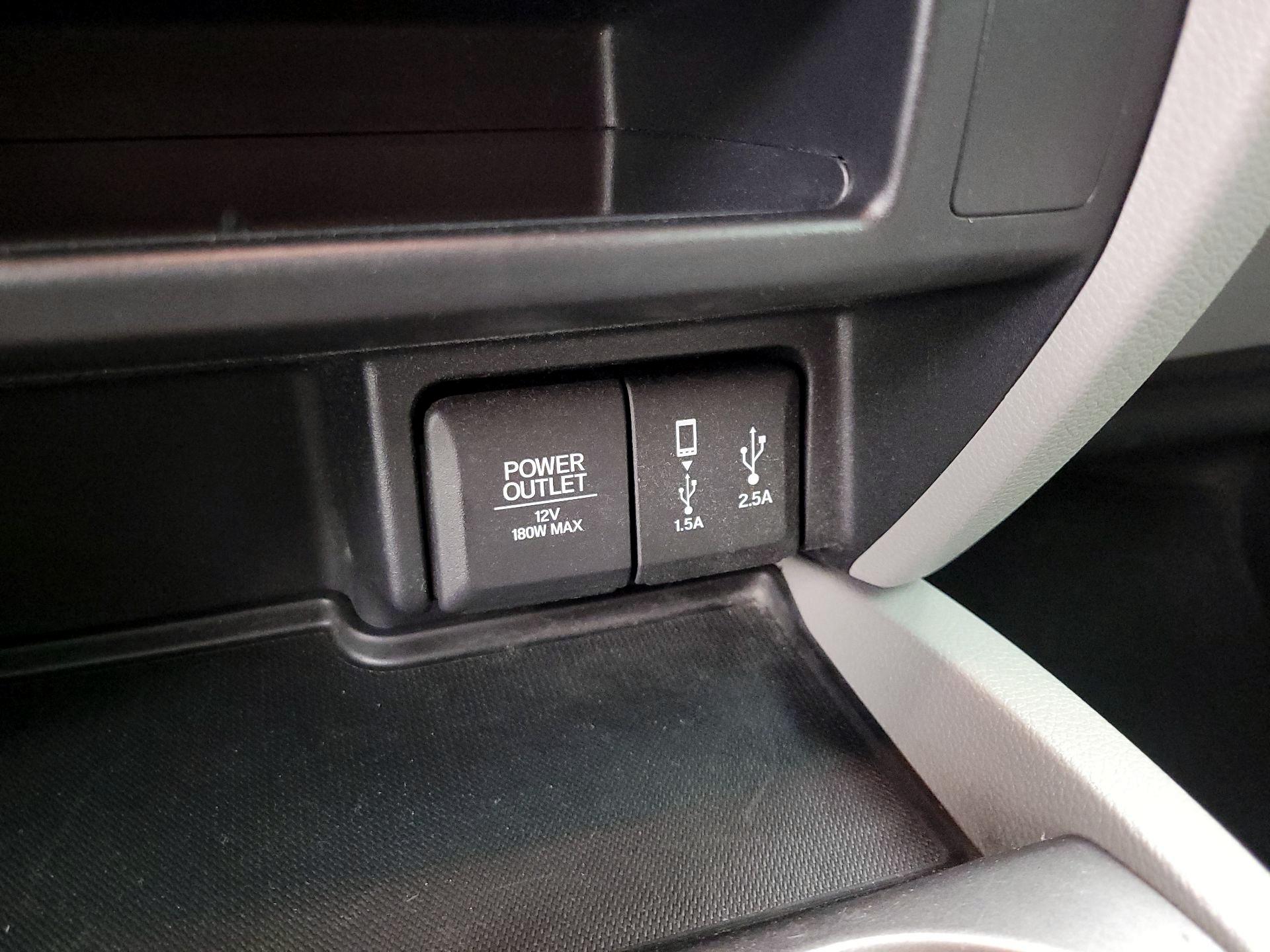 Thumbnail: 2018 Honda Pilot - 18