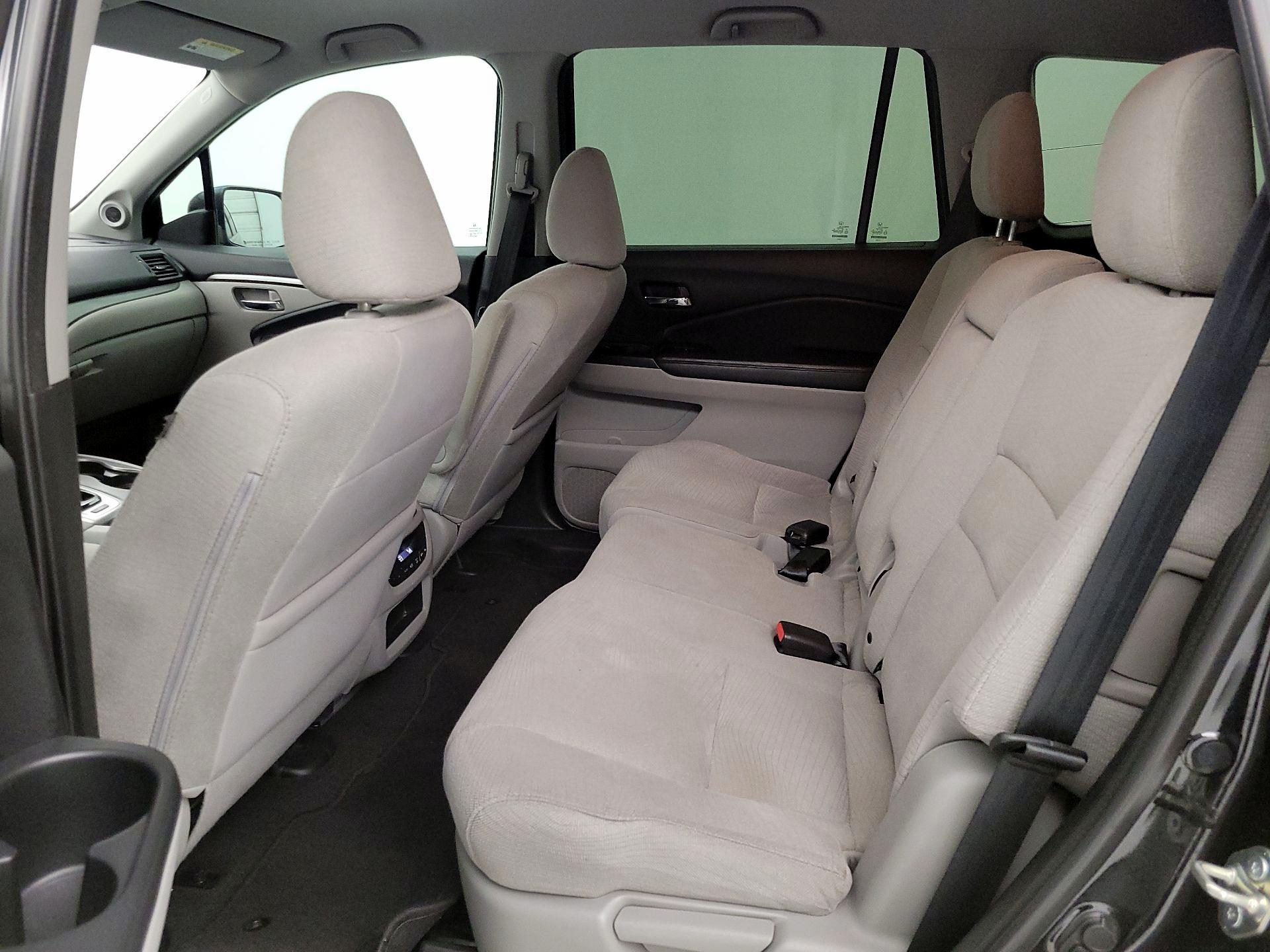 Thumbnail: 2018 Honda Pilot - 19
