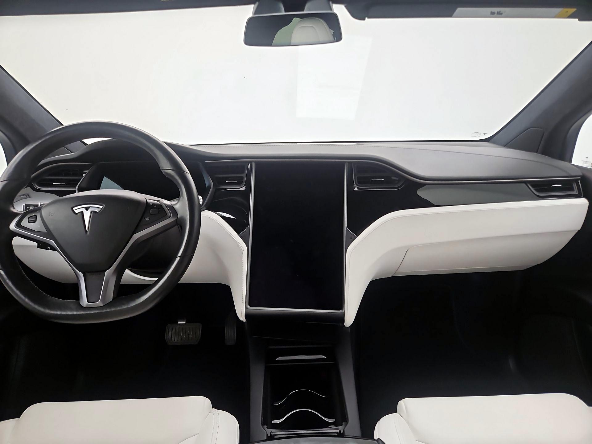 Thumbnail: 2020 Tesla Model X - 9