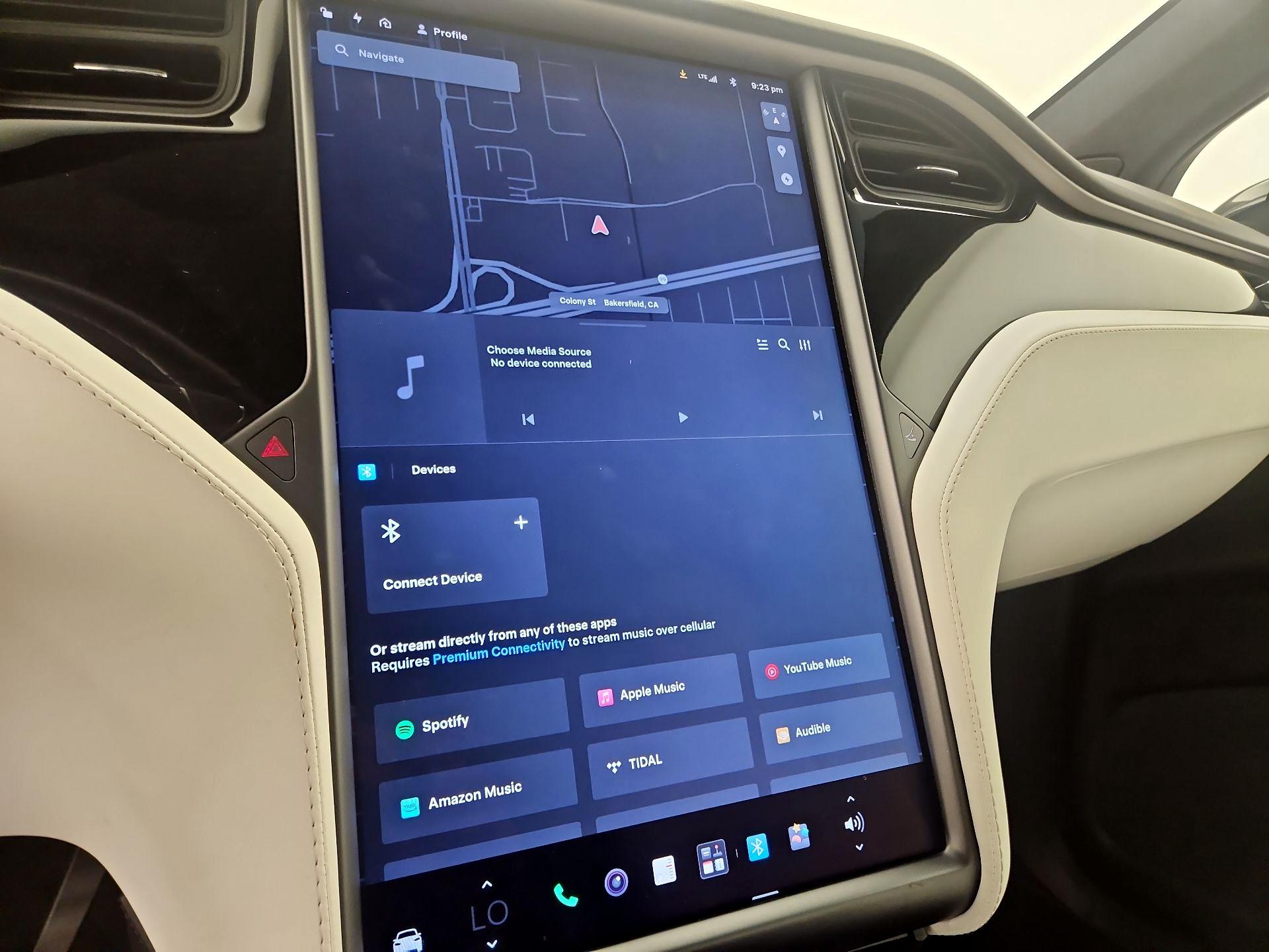 Thumbnail: 2020 Tesla Model X - 15