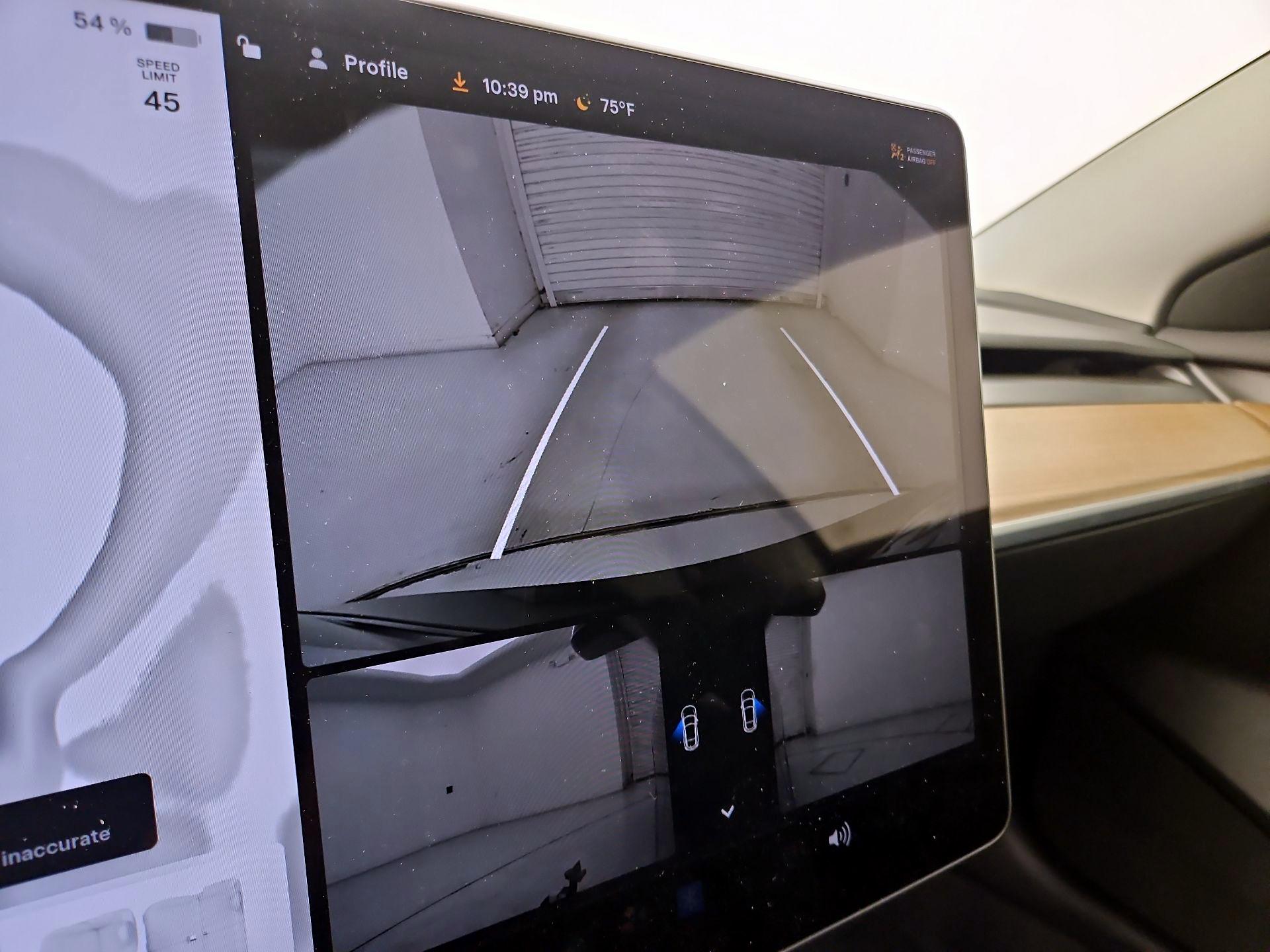 Thumbnail: 2023 Tesla Model 3 - 14