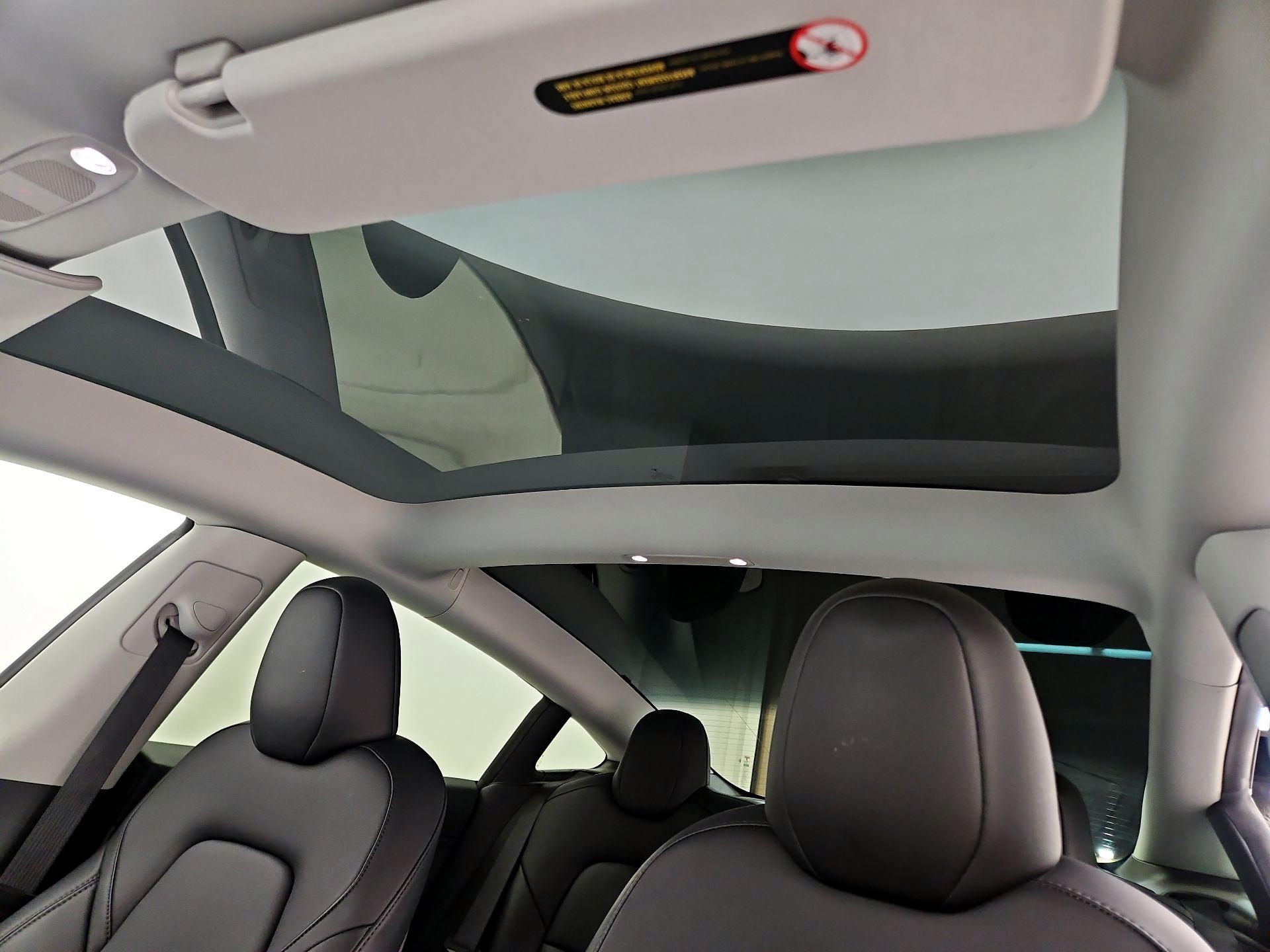 Thumbnail: 2023 Tesla Model 3 - 18