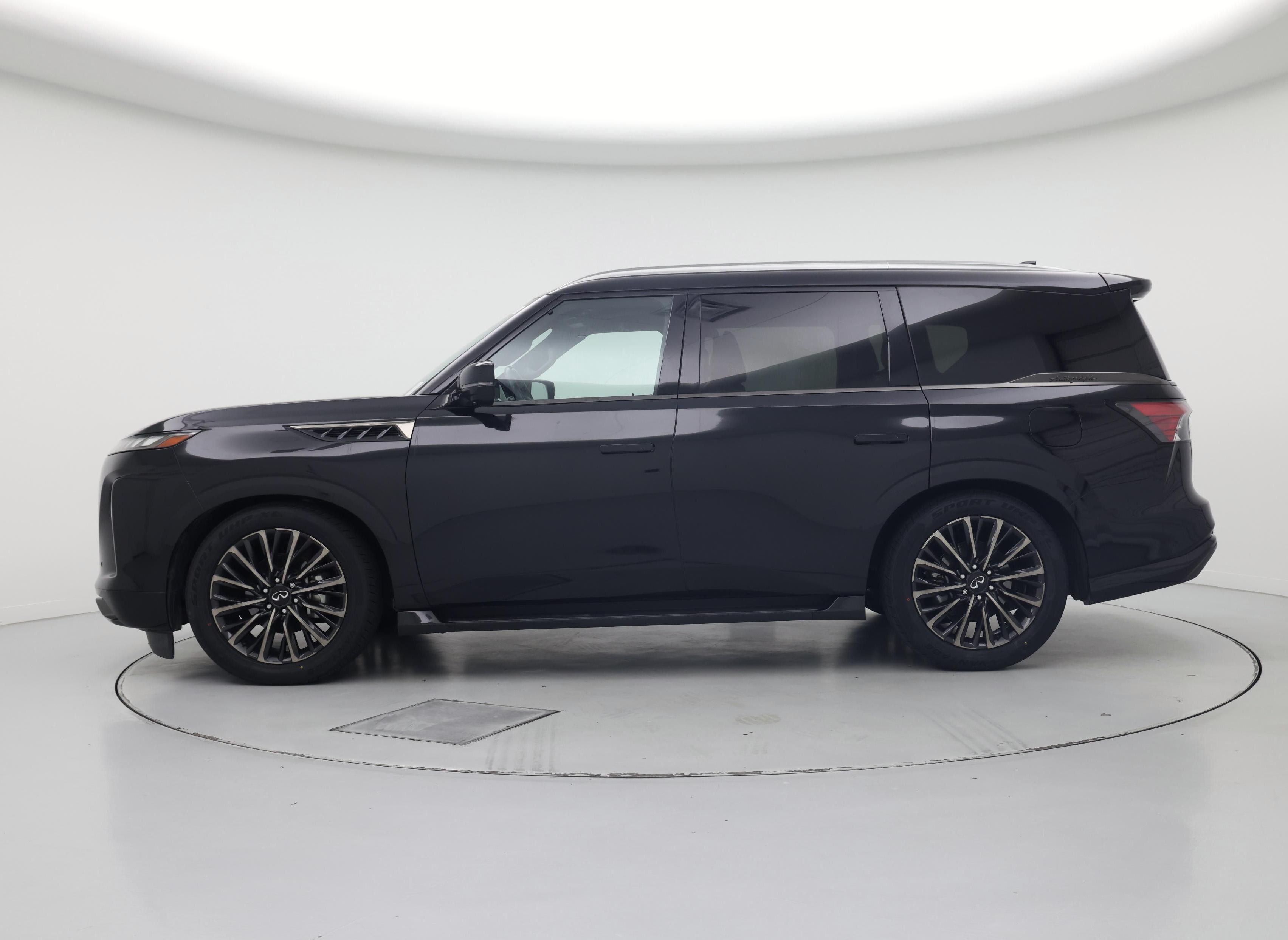 Thumbnail: 2025 INFINITI QX80 - 3
