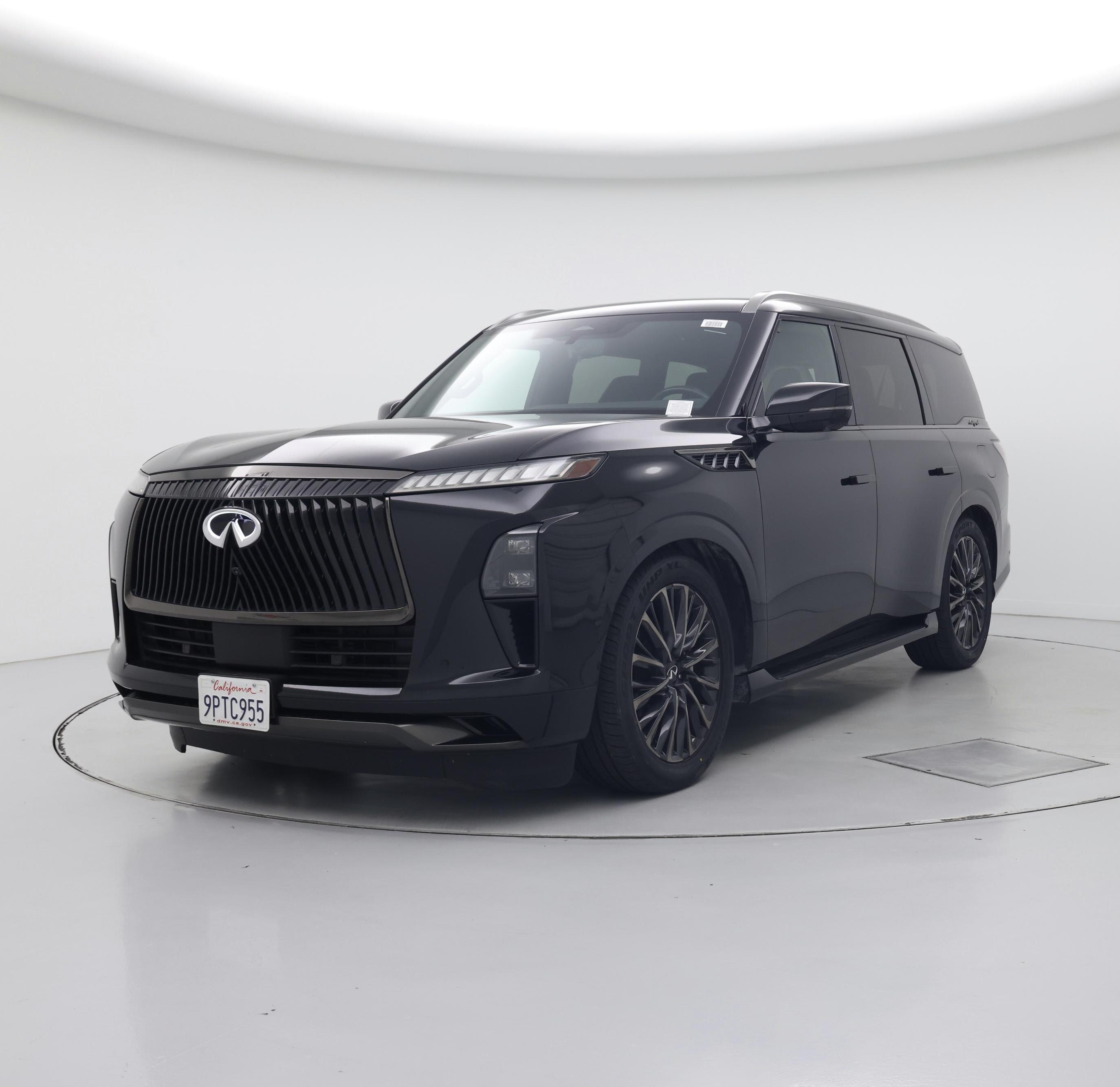 Thumbnail: 2025 INFINITI QX80 - 4