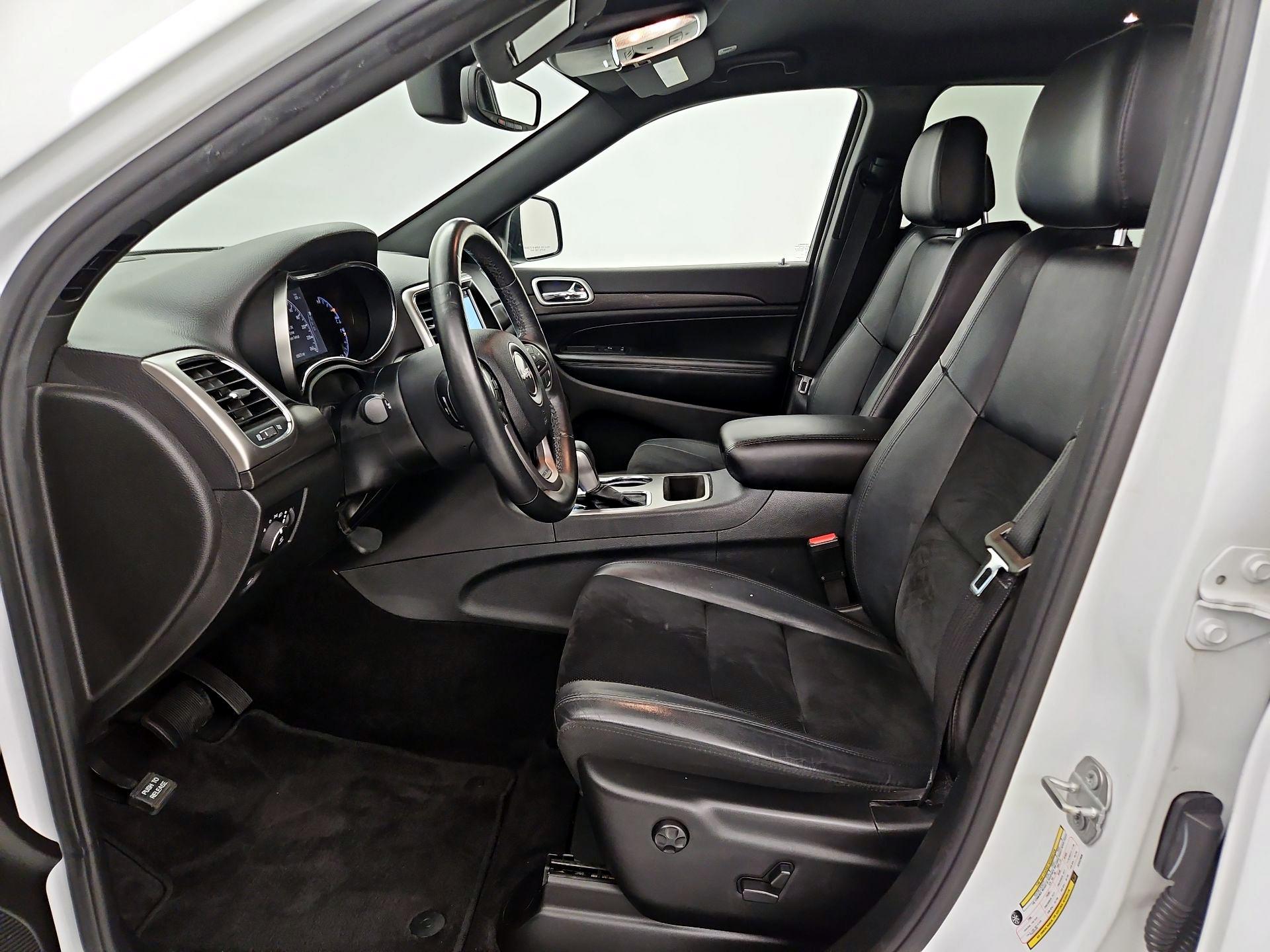 Thumbnail: 2018 Jeep Grand Cherokee - 11