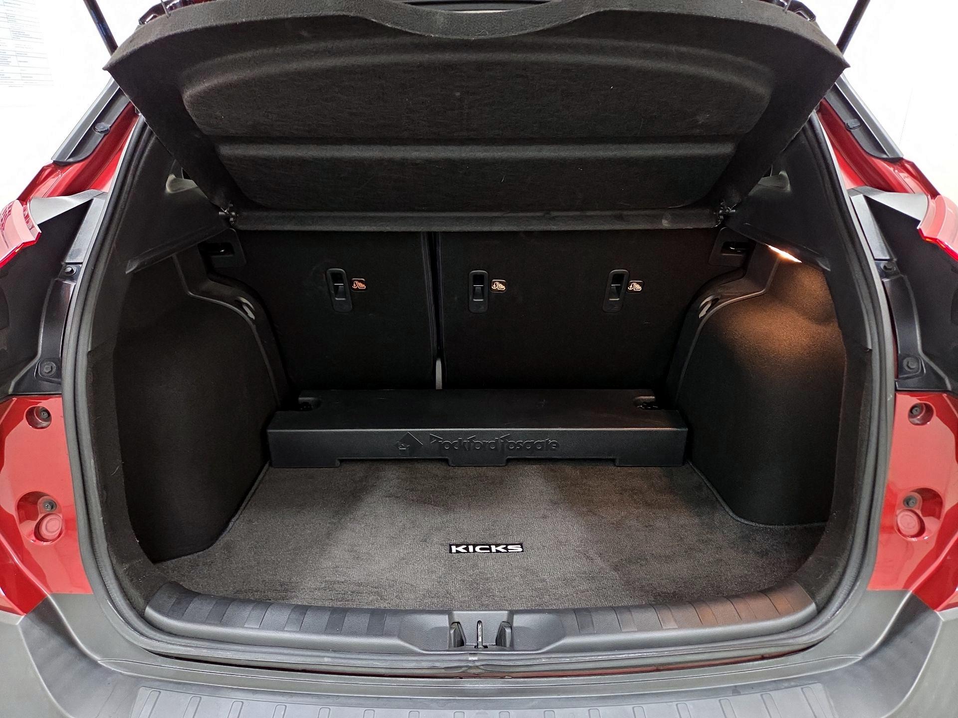 Thumbnail: 2020 Nissan Kicks - 19