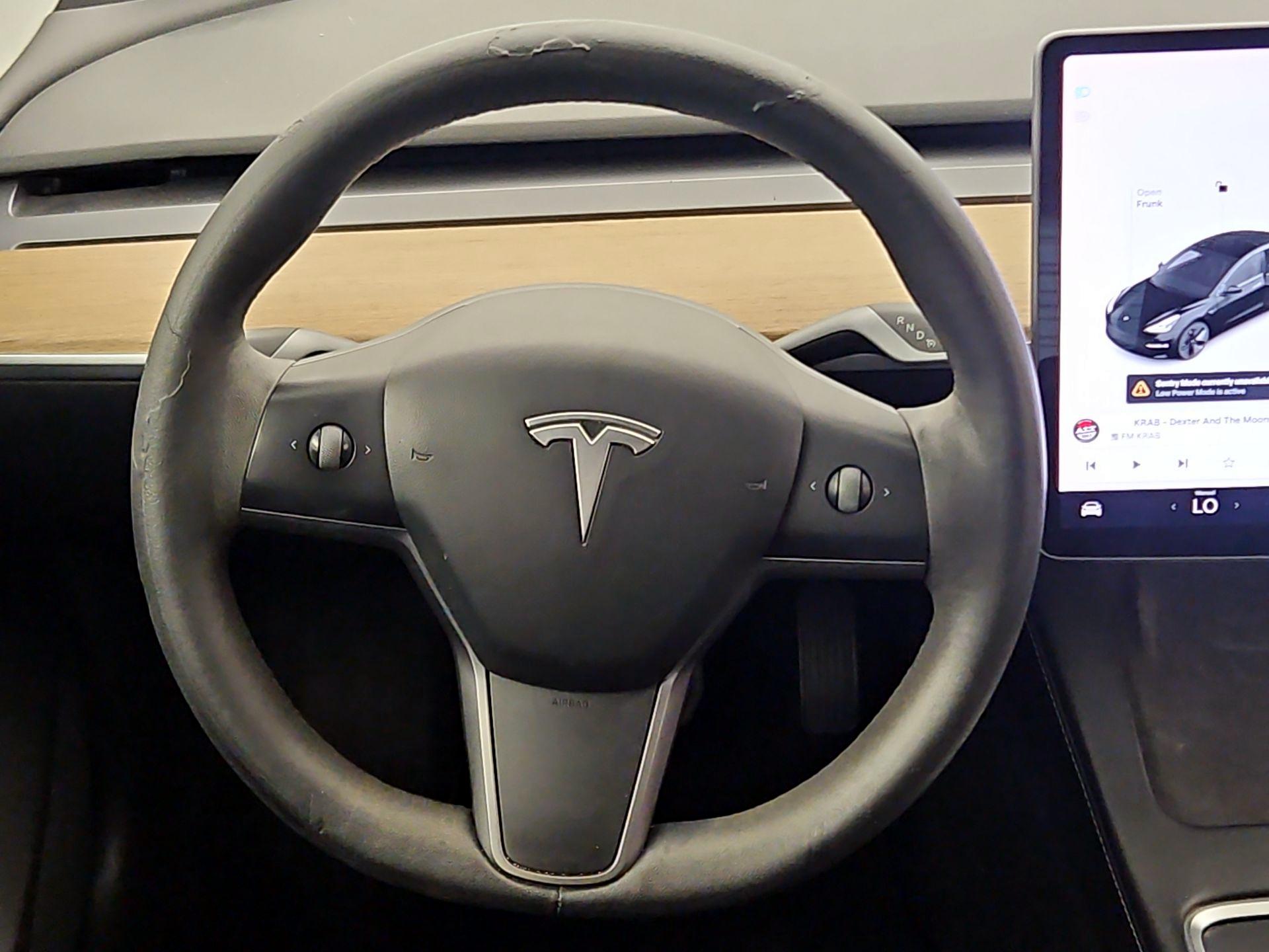 Thumbnail: 2022 Tesla Model 3 - 10
