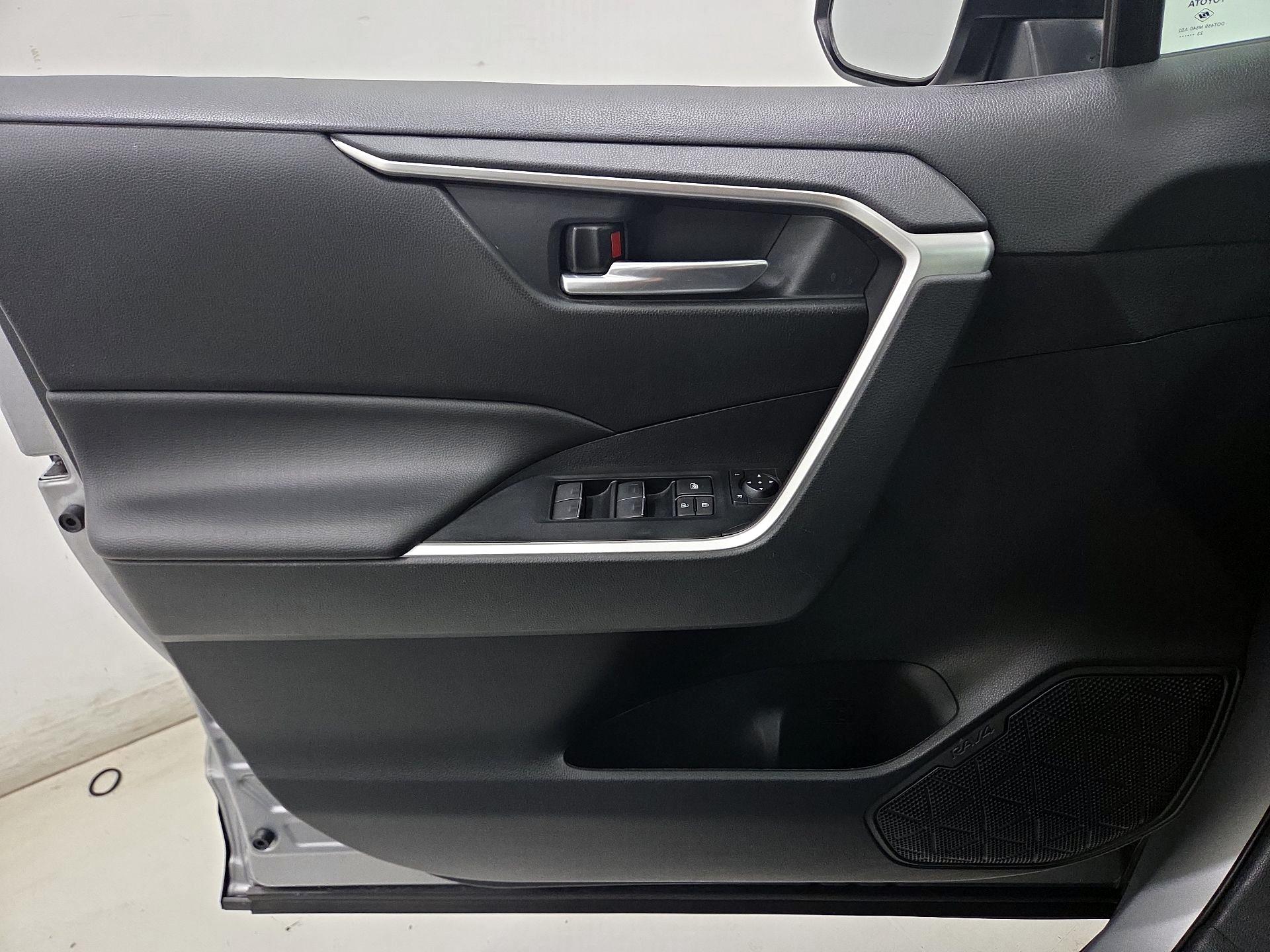 Thumbnail: 2024 Toyota RAV4 - 12