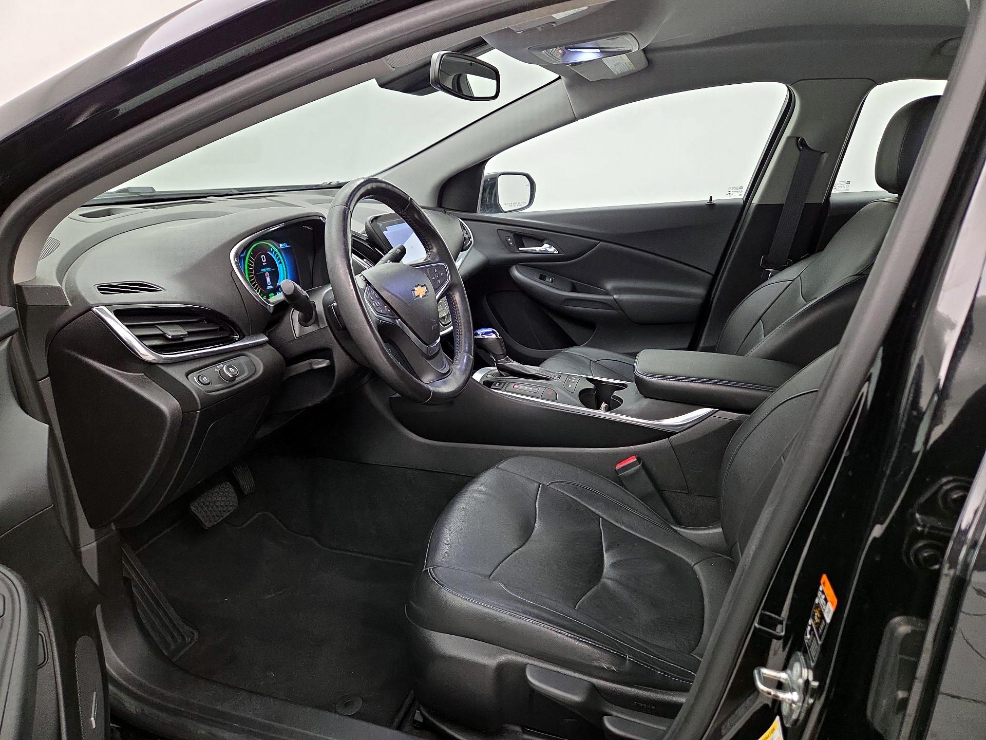 Thumbnail: 2017 Chevrolet Volt - 11