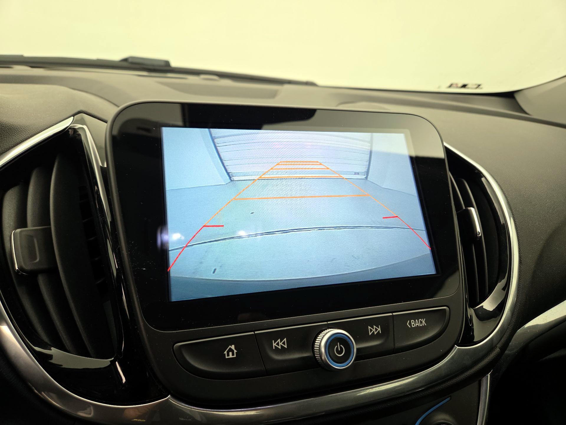 Thumbnail: 2017 Chevrolet Volt - 15