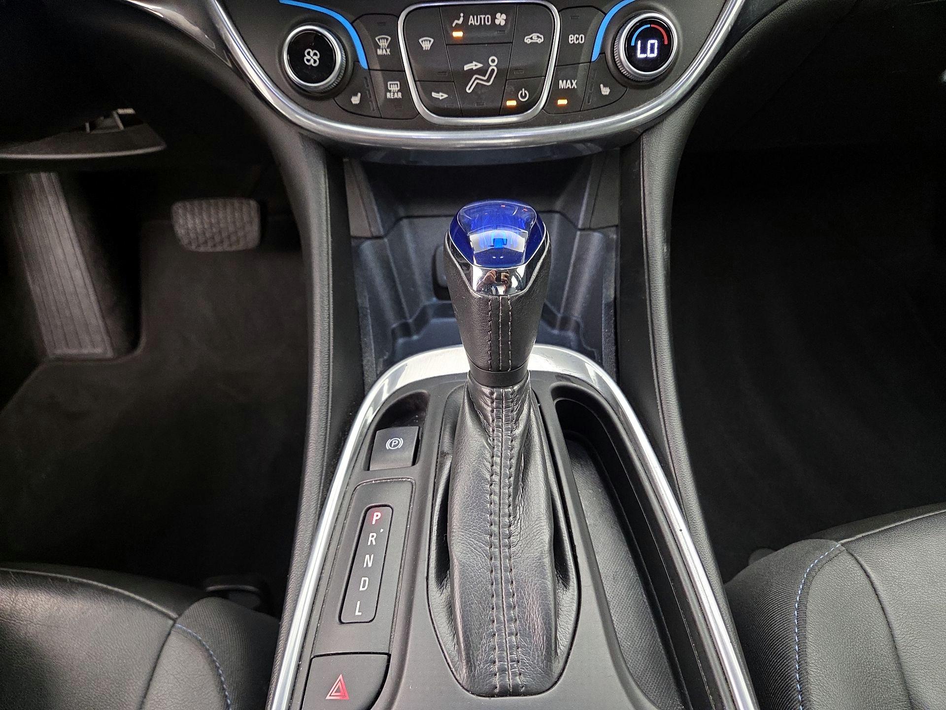Thumbnail: 2017 Chevrolet Volt - 18