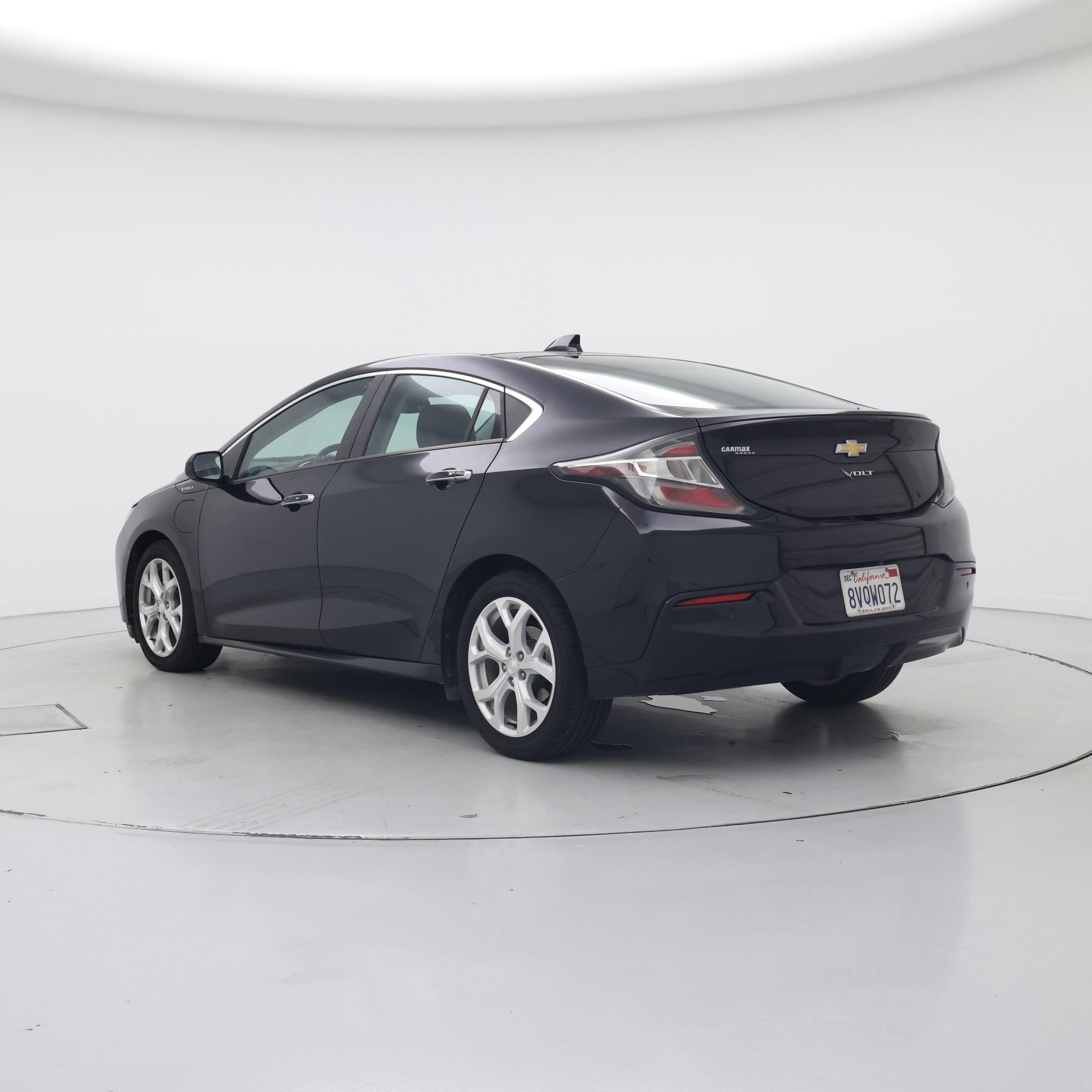 Thumbnail: 2017 Chevrolet Volt - 2