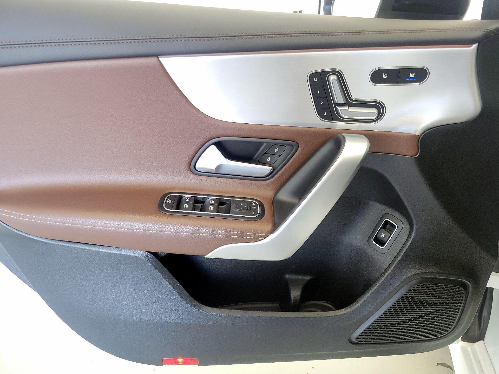 Thumbnail: 2019 Mercedes-Benz A-Class - 12