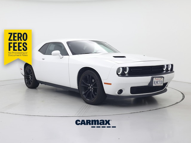 White 2018 Dodge Challenger Coupe Rear-Wheel Drive Automatic