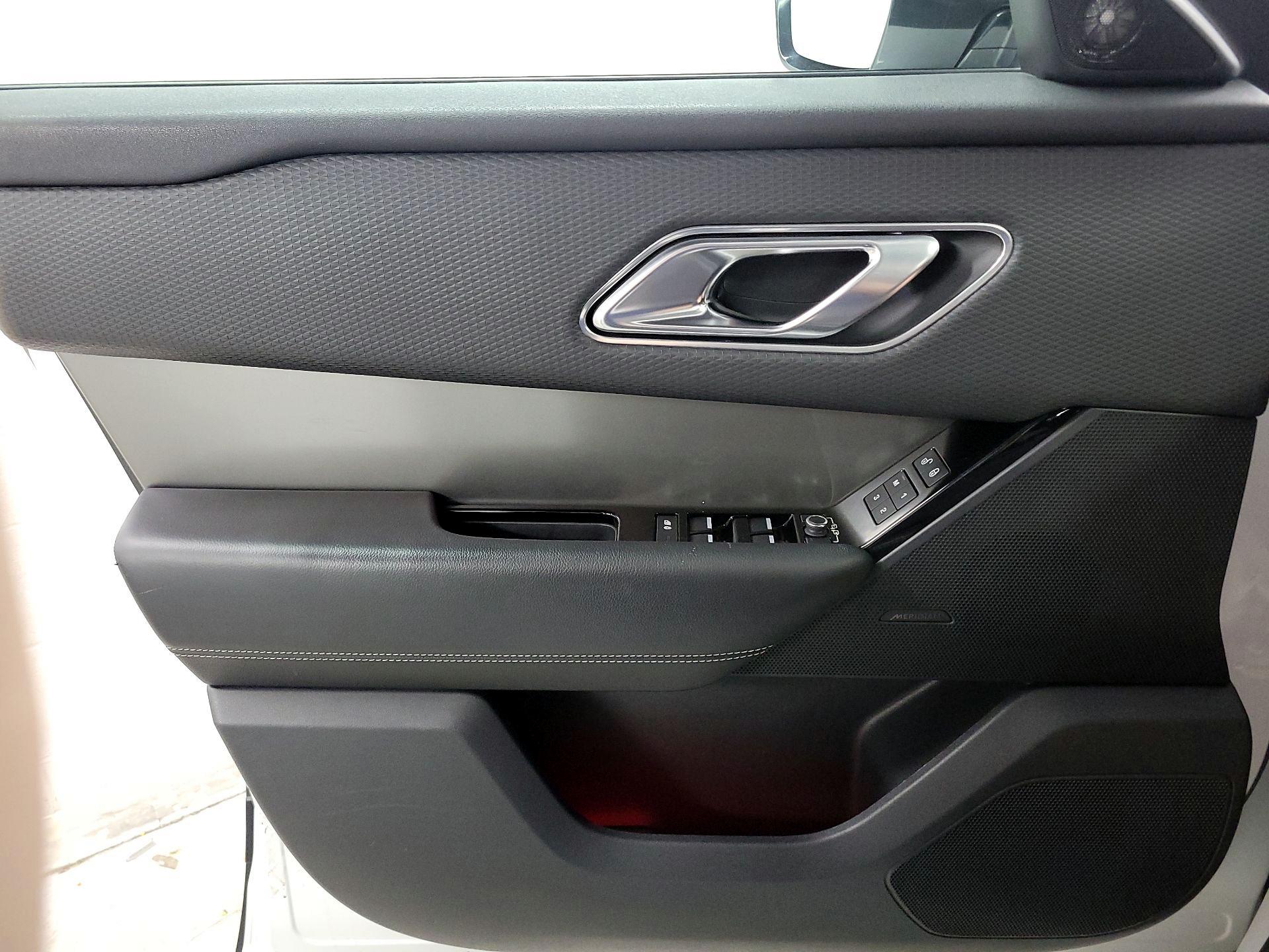 Thumbnail: 2019 Land Rover Range Rover Velar - 12