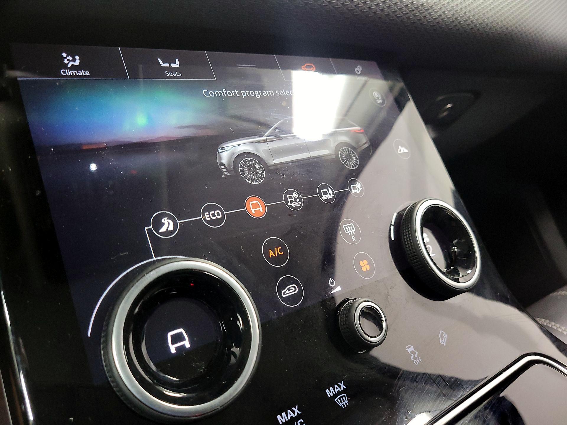 Thumbnail: 2019 Land Rover Range Rover Velar - 16