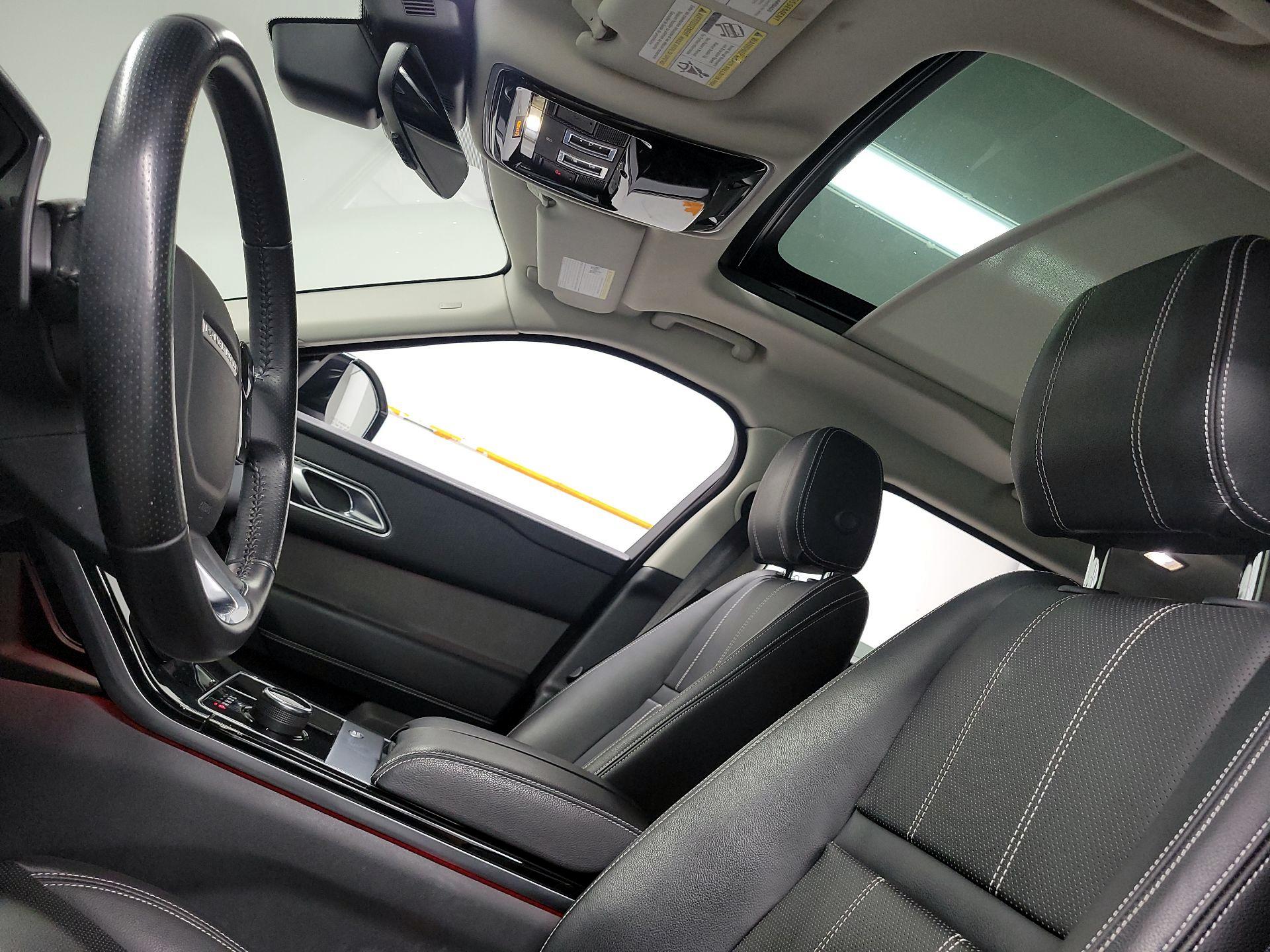 Thumbnail: 2019 Land Rover Range Rover Velar - 19