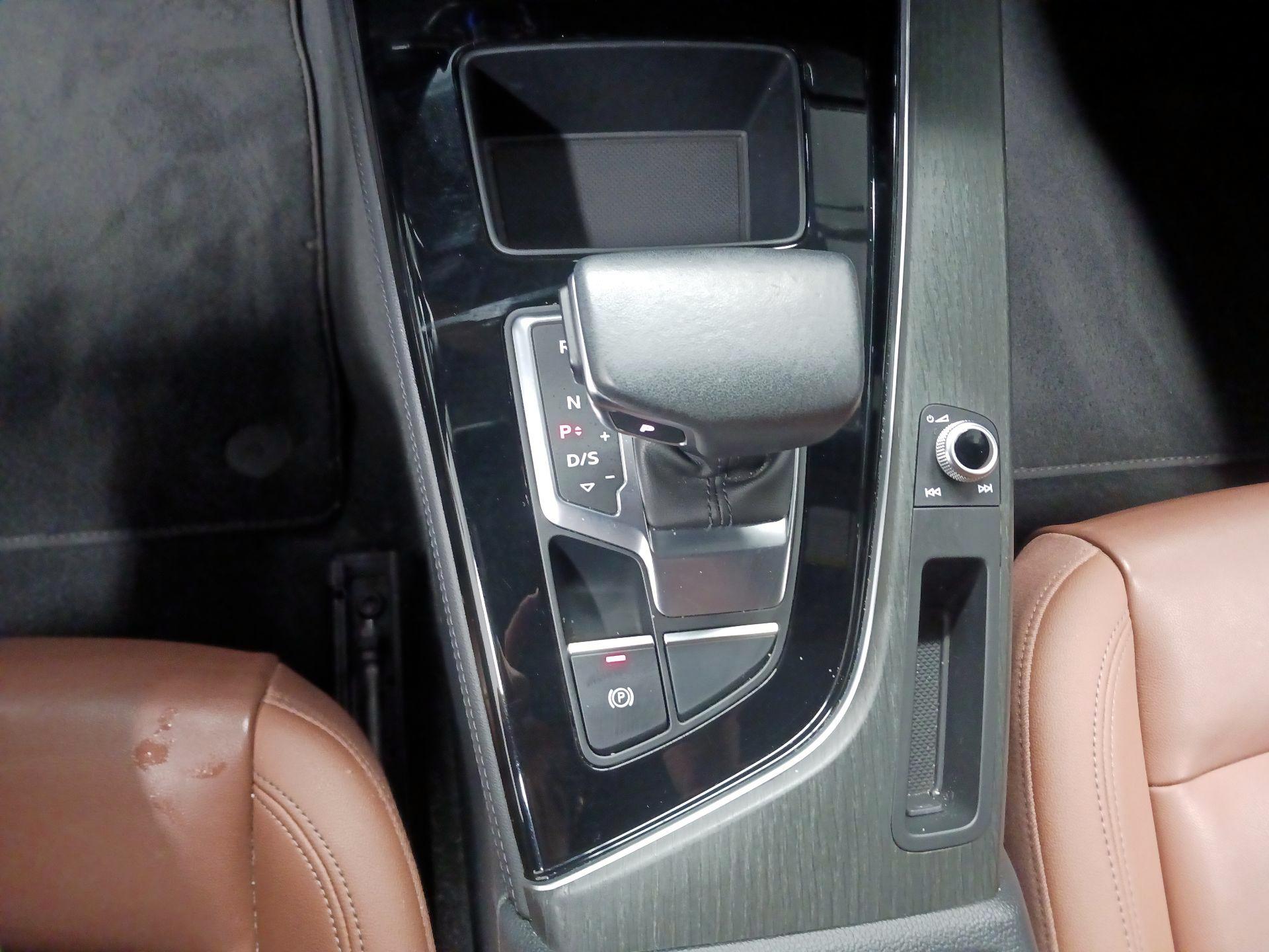 Thumbnail: 2023 Audi A4 - 16