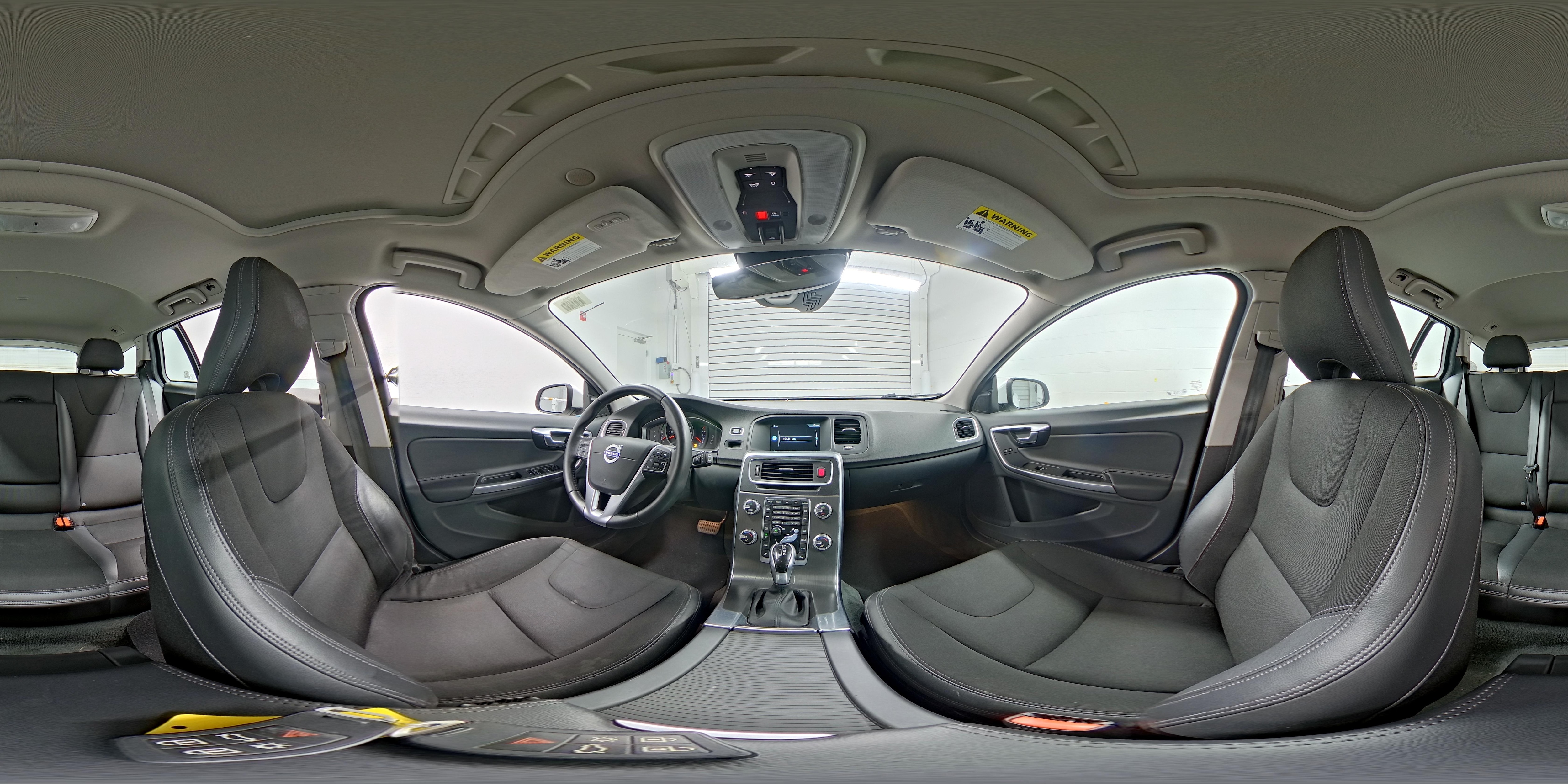 2015 Volvo V60 Base - Photo 24