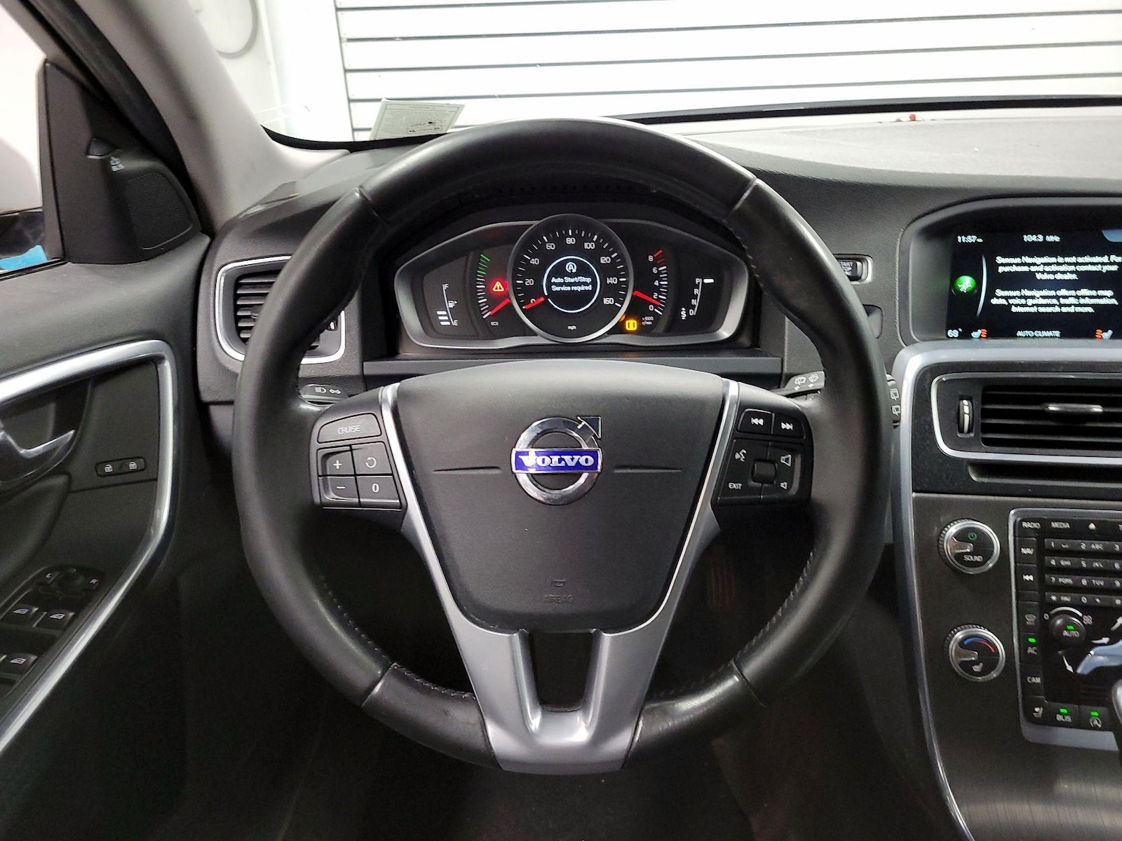 2015 Volvo V60 Base - Photo 11