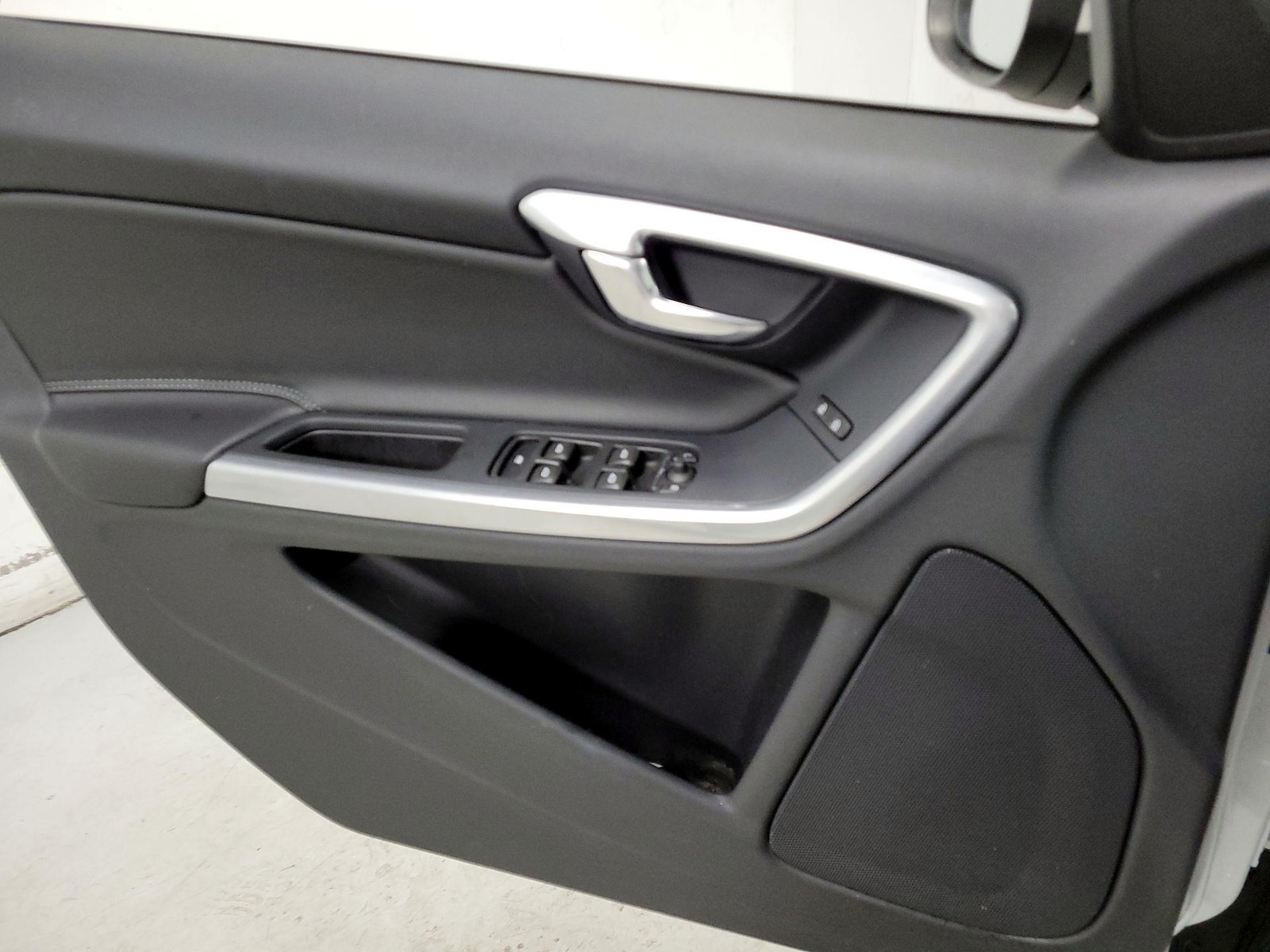 2015 Volvo V60 Base - Photo 13
