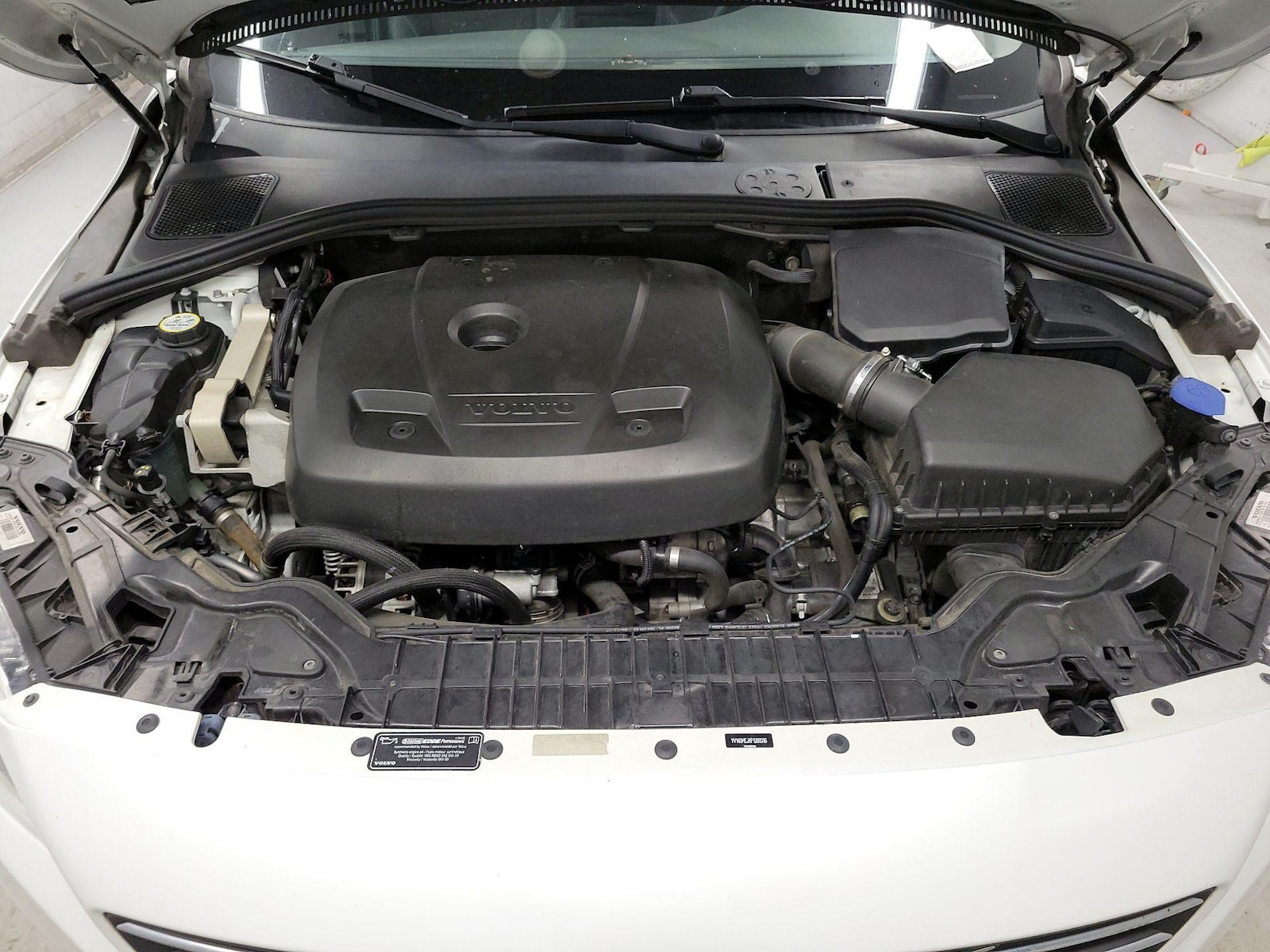 2015 Volvo V60 Base - Photo 22
